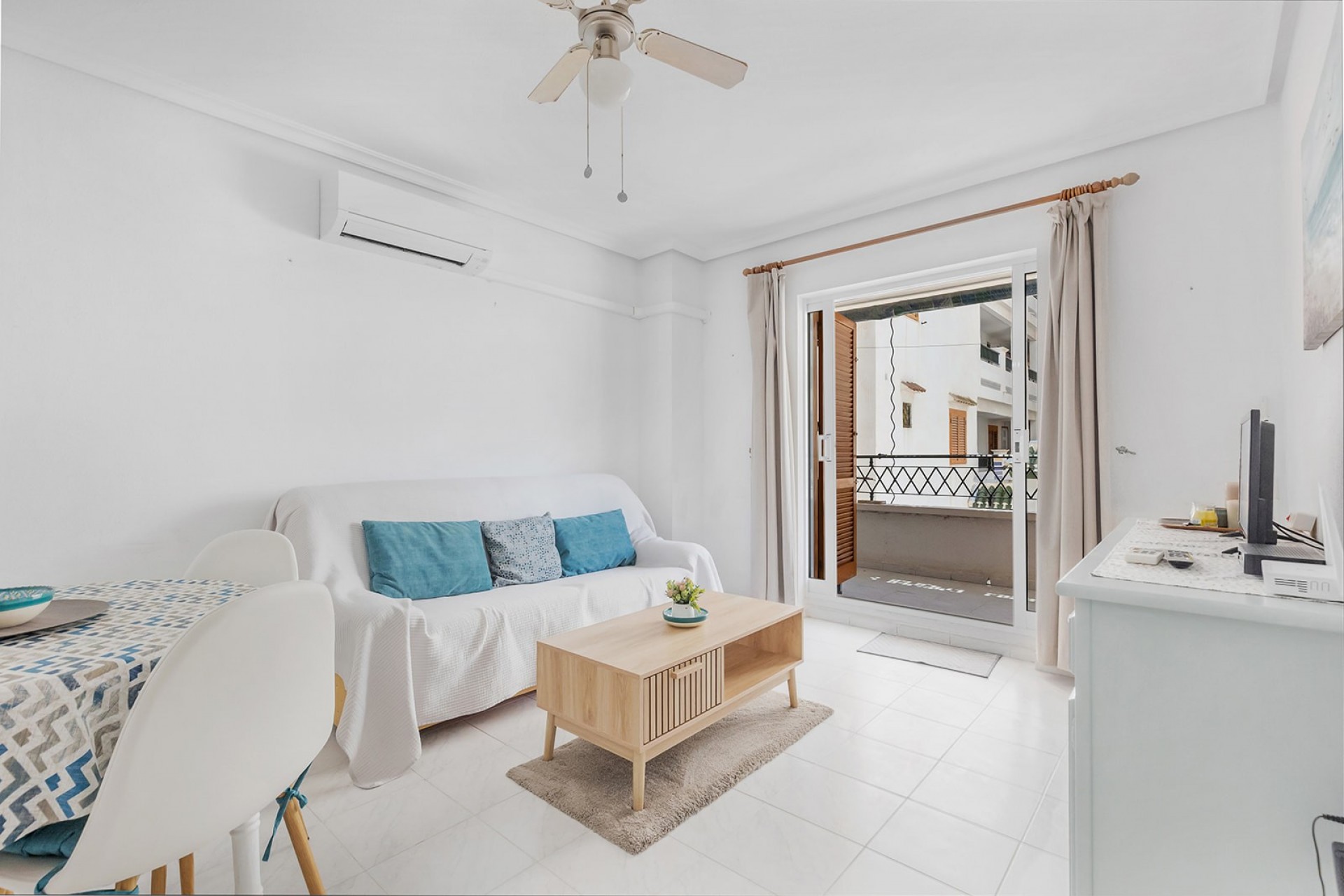 For sale - 2 Bedroom 1 Bathroom Apartment in La Mata - Costa Blanca  - Alicante