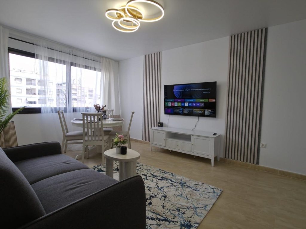 3 Bedroom 2 Bathroom Apartment in Torrevieja