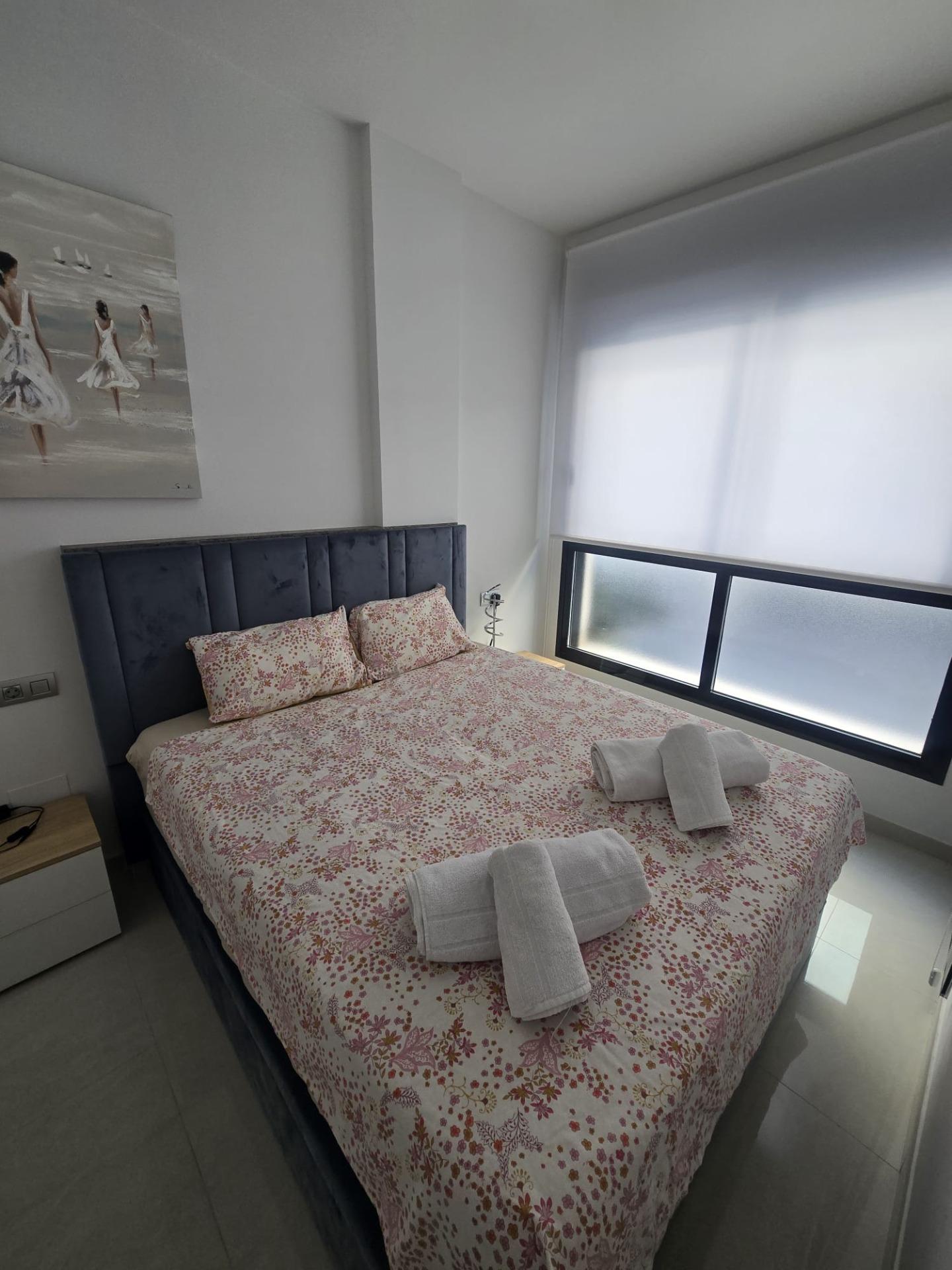 For sale - 2 Bedroom 1 Bathroom Apartment in Torrevieja - Estacion De Autobuses  - Alicante