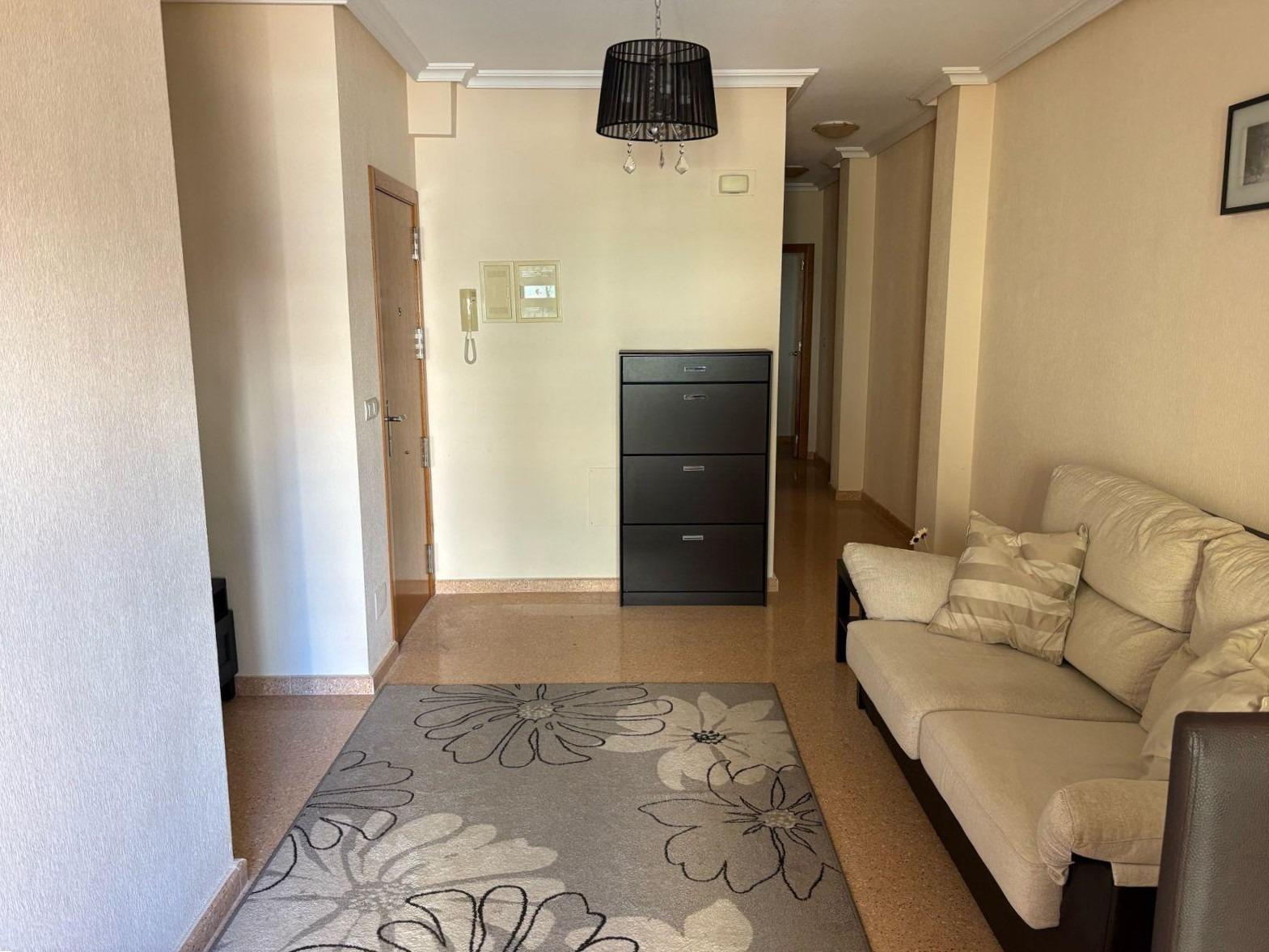 For sale - 2 Bedroom 1 Bathroom Apartment in Torrevieja - Centro  - Alicante