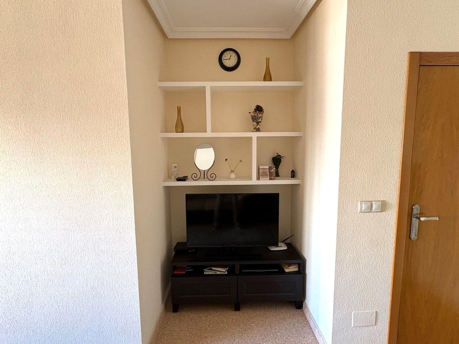 For sale - 2 Bedroom 1 Bathroom Apartment in Torrevieja - Centro  - Alicante