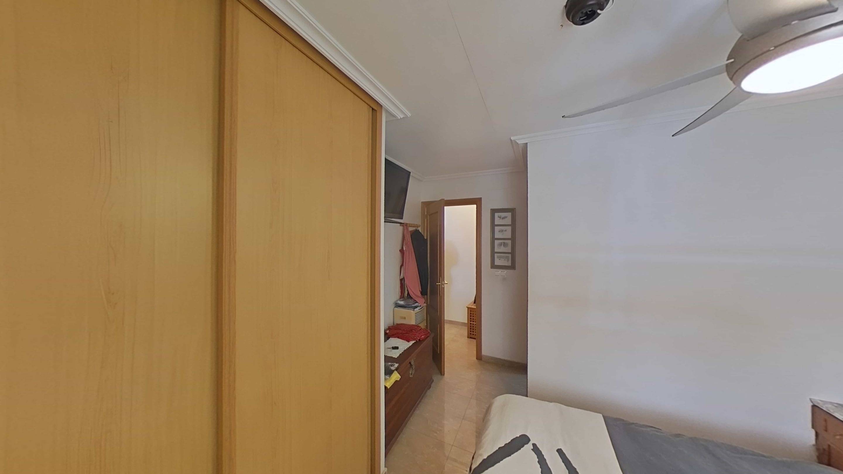 For sale - 4 Bedroom 2 Bathroom Apartment in Torrevieja - Estacion De Autobuses  - Alicante