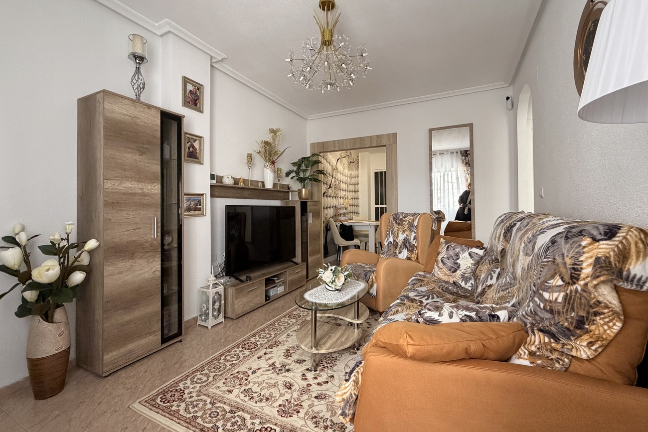 For sale - 2 Bedroom 1 Bathroom Apartment in Torrevieja - Urb. Calas Blancas III  - Alicante