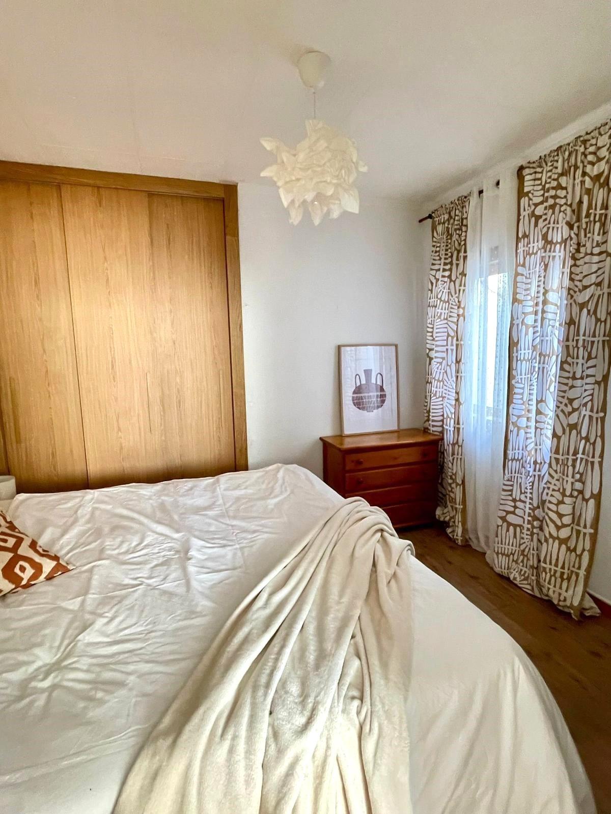For sale - 2 Bedroom 1 Bathroom Penthouse in Torrevieja - Punta Prima  - Alicante