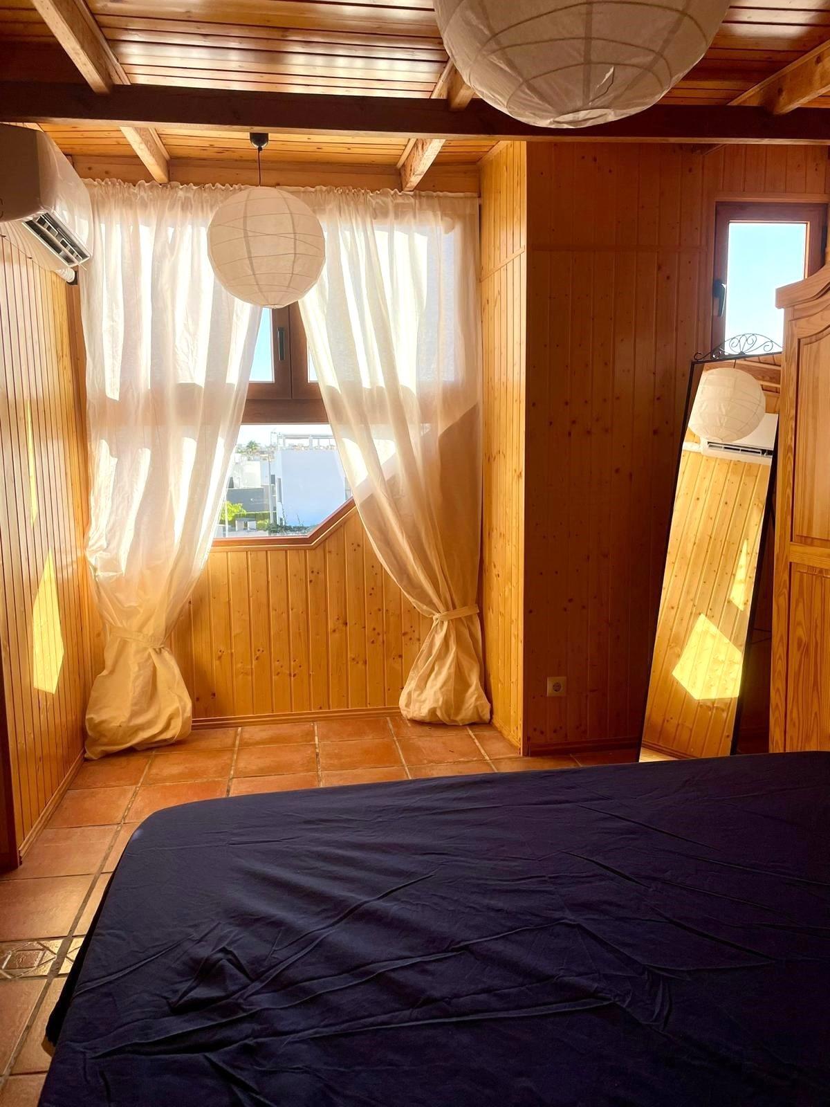 For sale - 2 Bedroom 1 Bathroom Penthouse in Torrevieja - Punta Prima  - Alicante