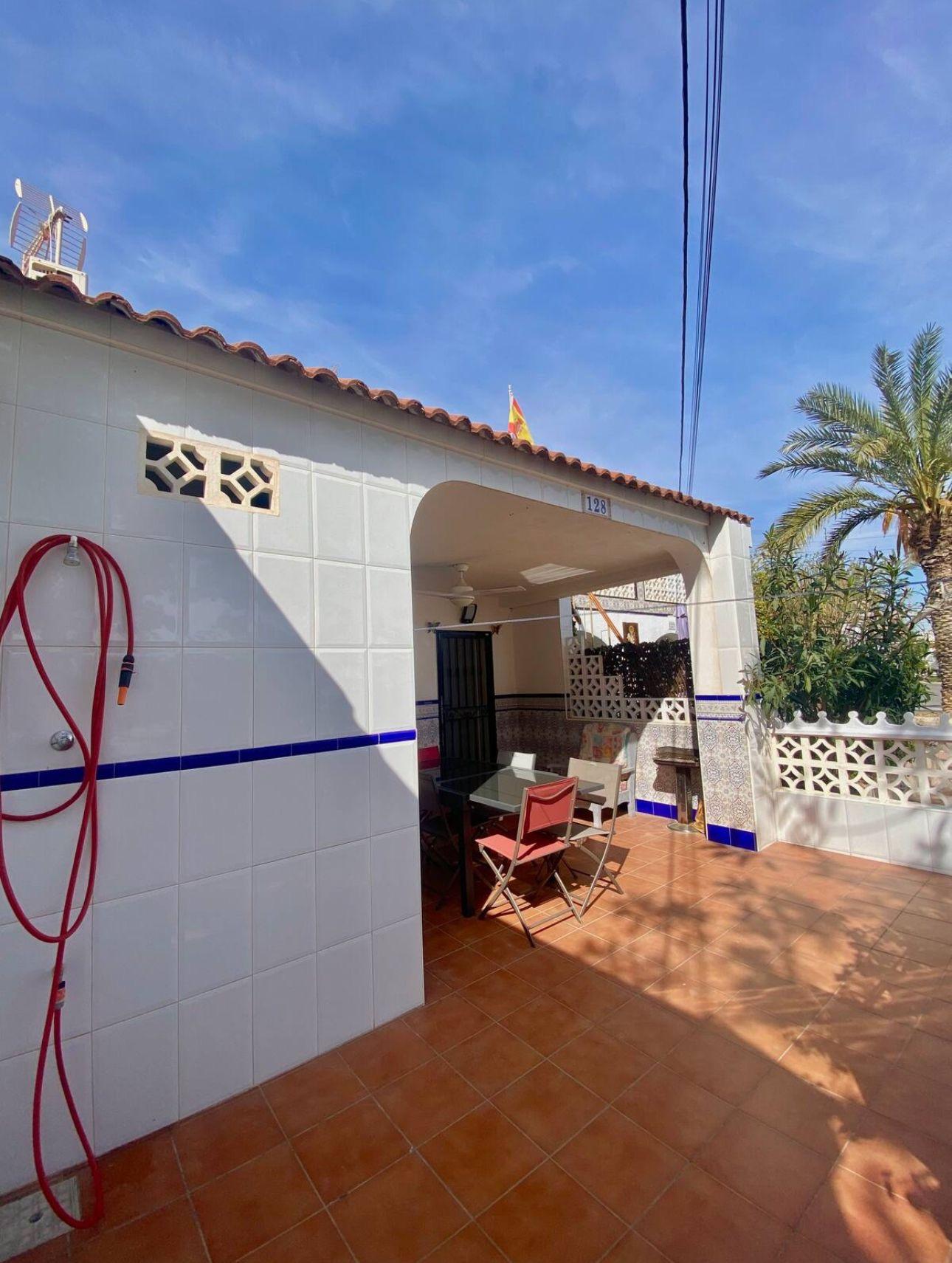 For sale - 2 Bedroom 1 Bathroom Town House in Torrevieja - La Siesta - El Salado - Torreta  - Alicante