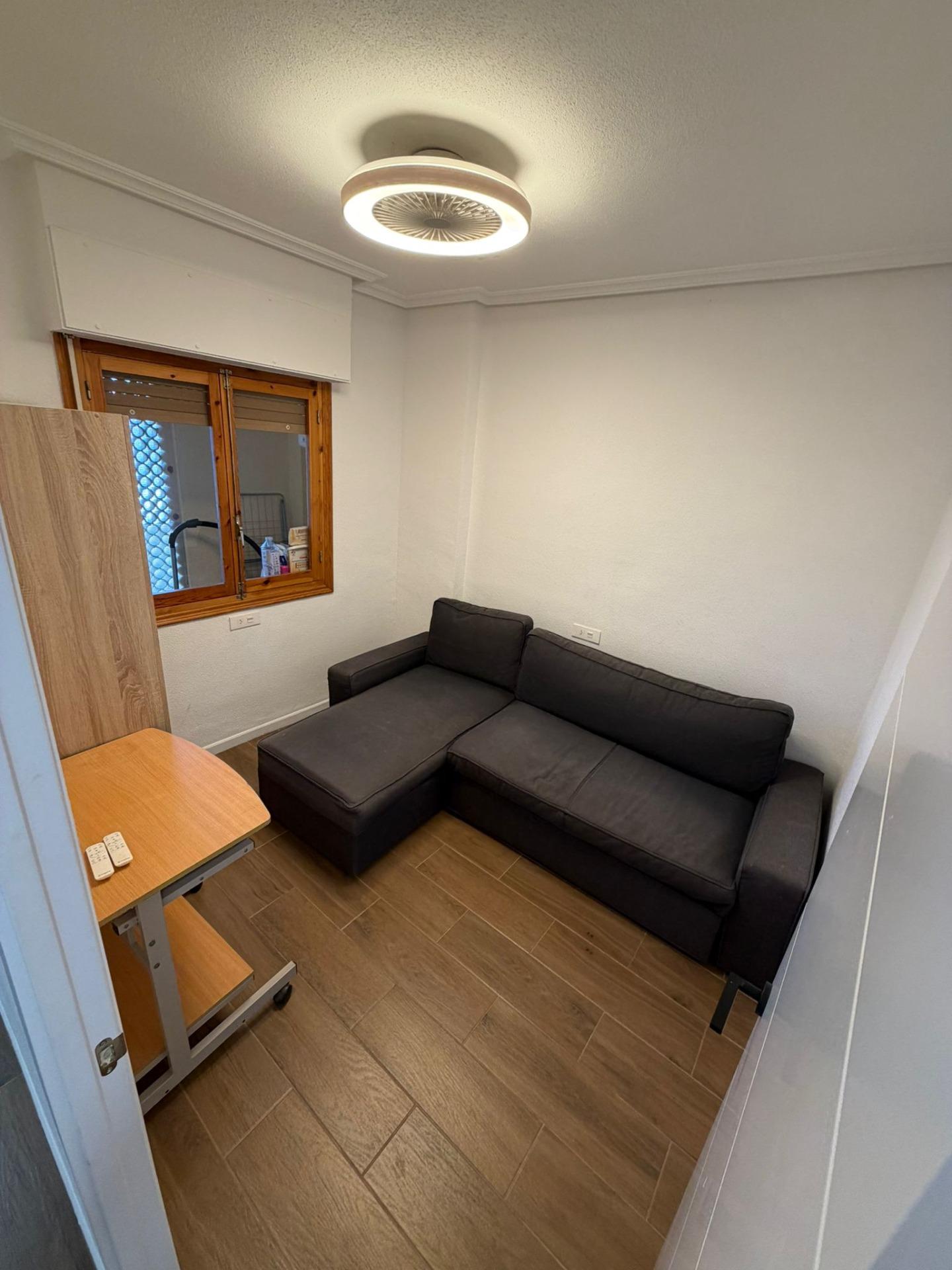 For sale - 2 Bedroom 1 Bathroom Apartment in Torrevieja - Punta Prima  - Alicante