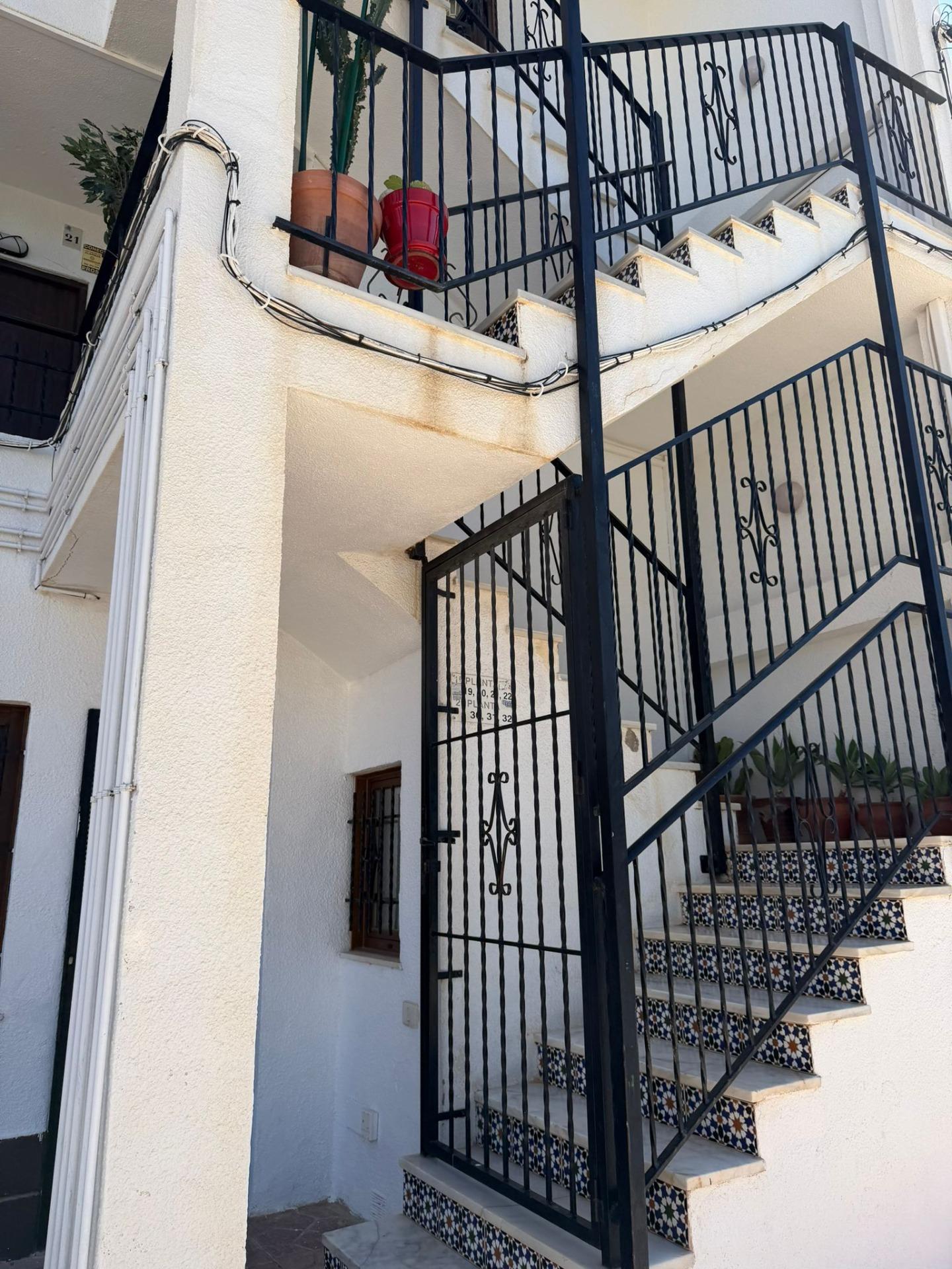 For sale - 2 Bedroom 1 Bathroom Apartment in Torrevieja - Punta Prima  - Alicante