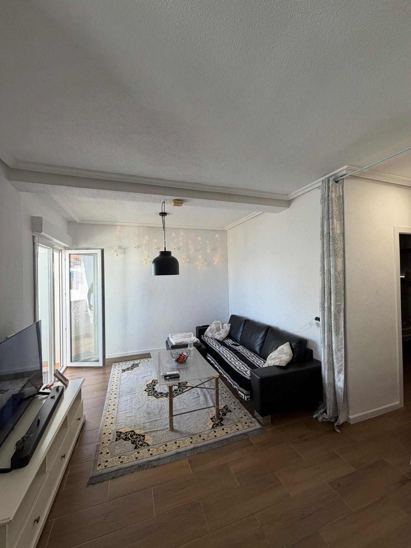 For sale - 2 Bedroom 1 Bathroom Apartment in Torrevieja - Punta Prima  - Alicante