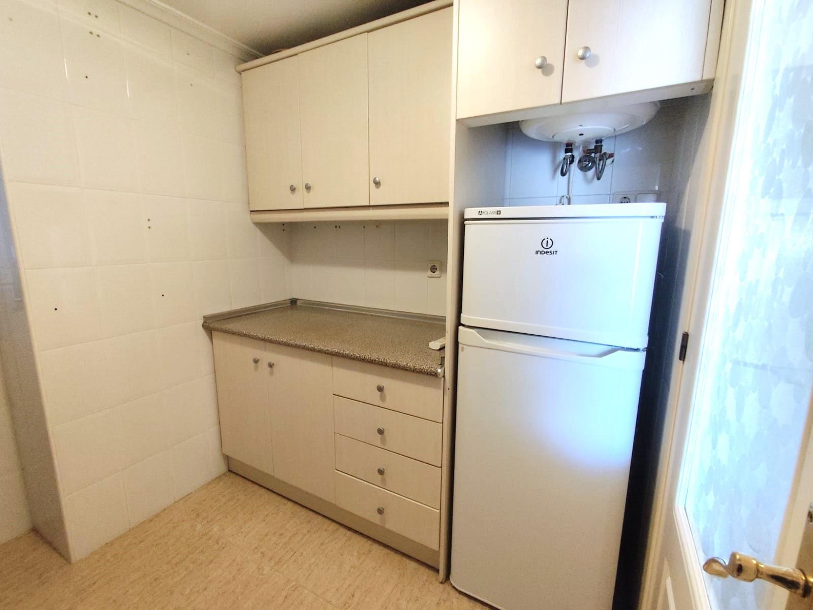 For sale - 2 Bedroom 1 Bathroom Apartment in Torrevieja - Centro  - Alicante