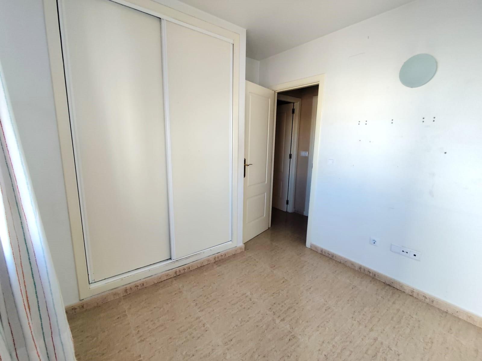 For sale - 2 Bedroom 1 Bathroom Apartment in Torrevieja - Centro  - Alicante