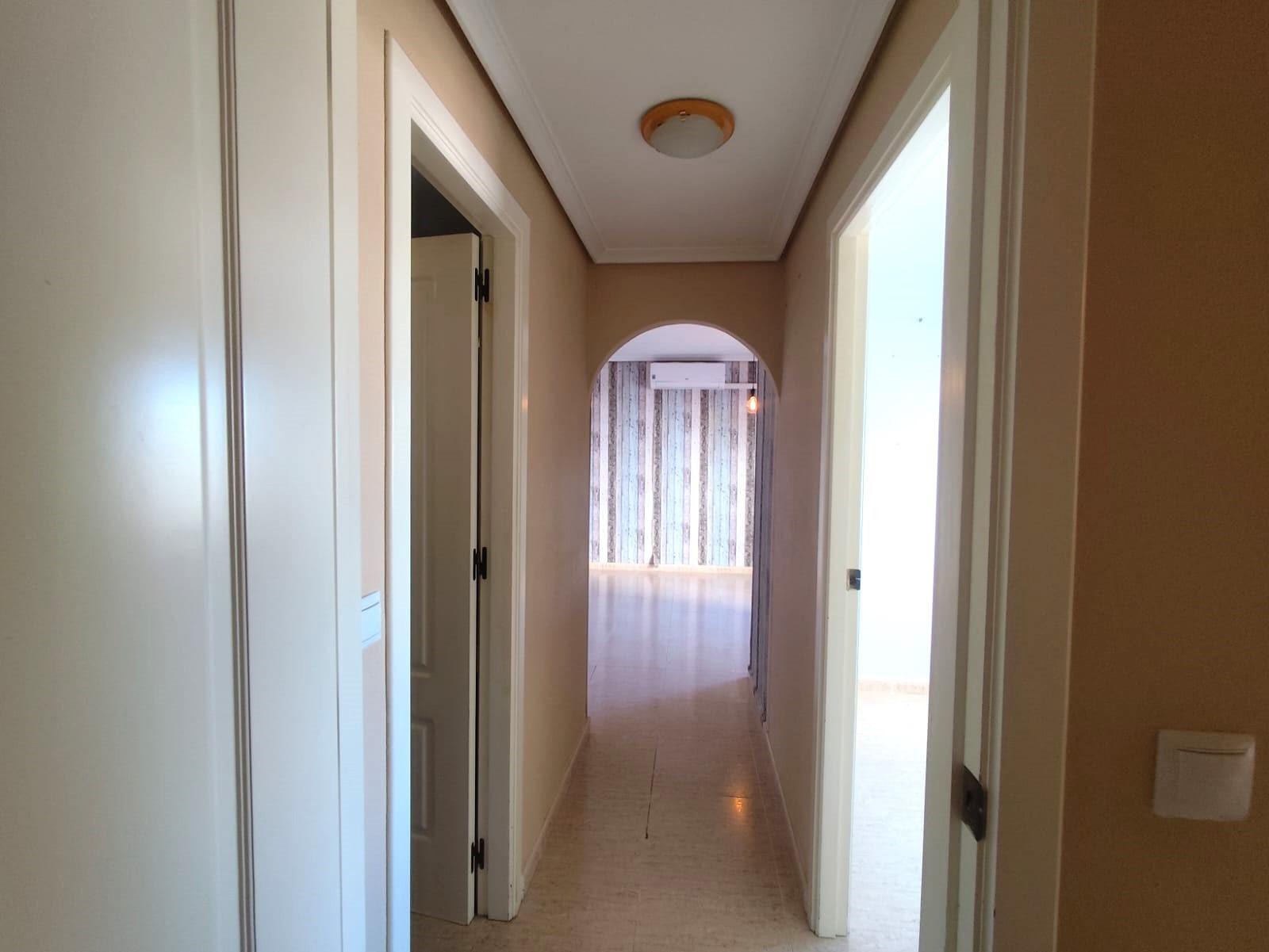 For sale - 2 Bedroom 1 Bathroom Apartment in Torrevieja - Centro  - Alicante
