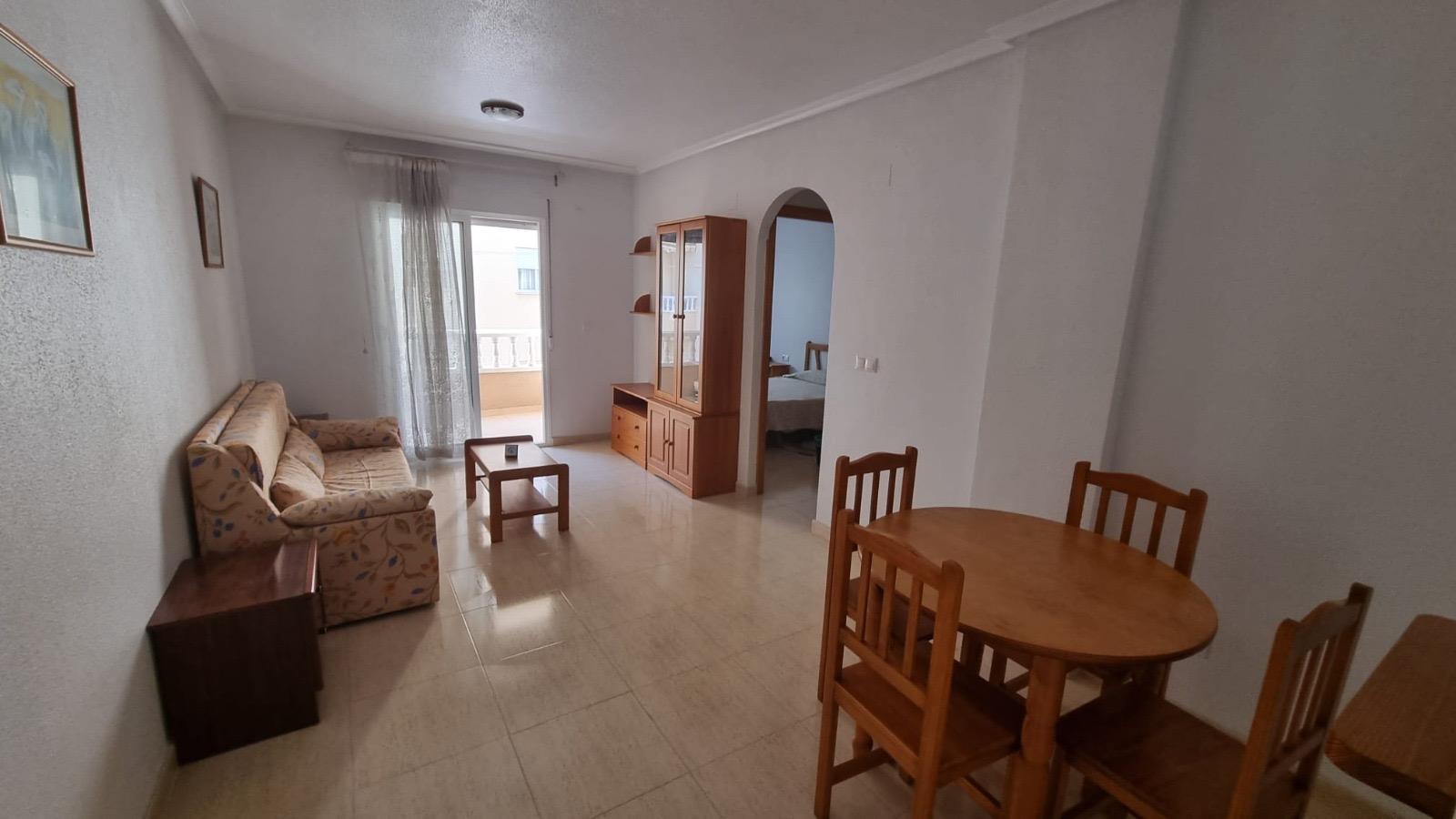 For sale - 2 Bedroom 1 Bathroom Apartment in Torrevieja - Torrevieja  - Alicante