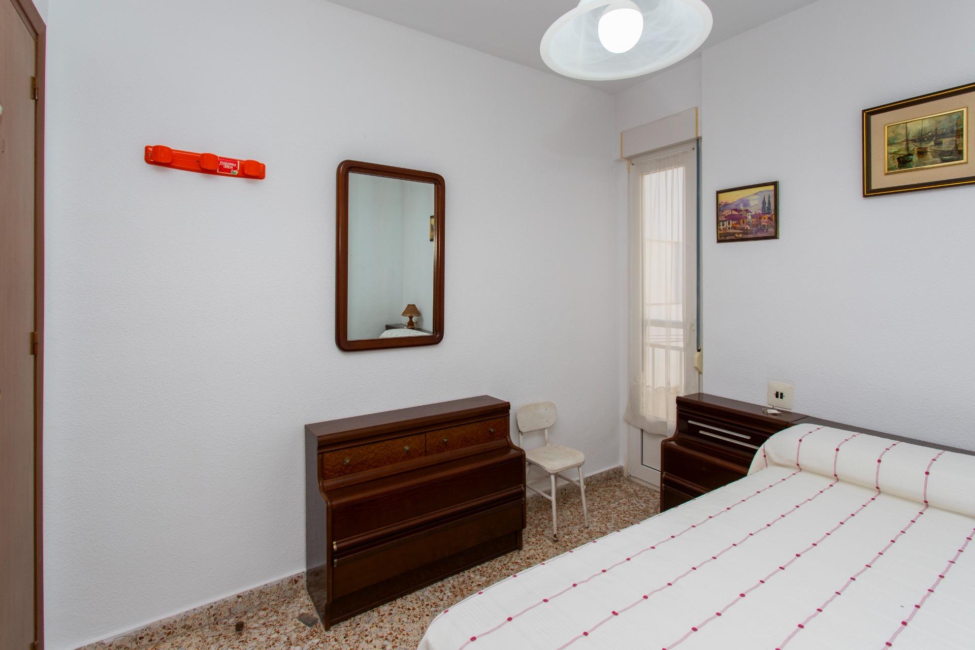 For sale - 3 Bedroom 2 Bathroom Penthouse in Torrevieja - Playa Del Cura  - Alicante