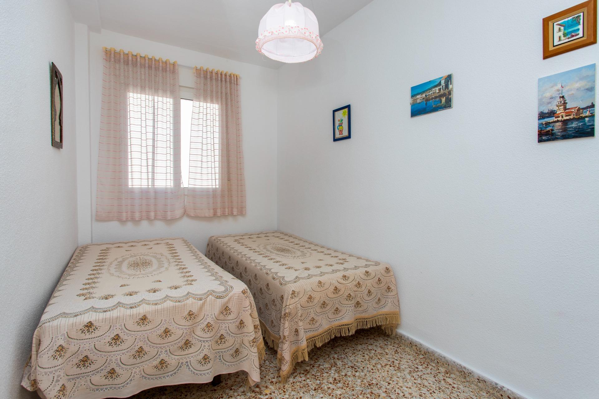 For sale - 3 Bedroom 2 Bathroom Penthouse in Torrevieja - Playa Del Cura  - Alicante