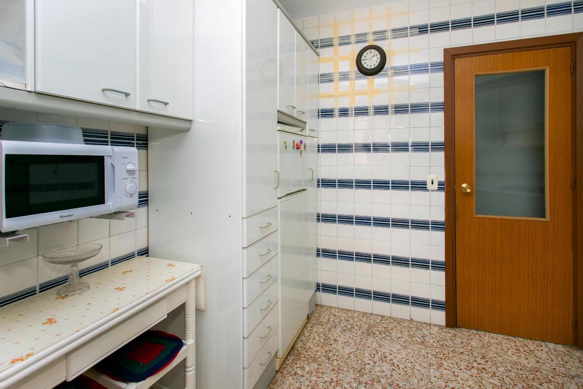 For sale - 3 Bedroom 2 Bathroom Penthouse in Torrevieja - Playa Del Cura  - Alicante