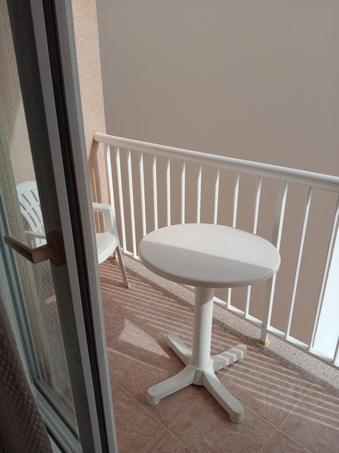 For sale - 3 Bedroom 1 Bathroom Apartment in Torrevieja - Playa Del Cura  - Alicante
