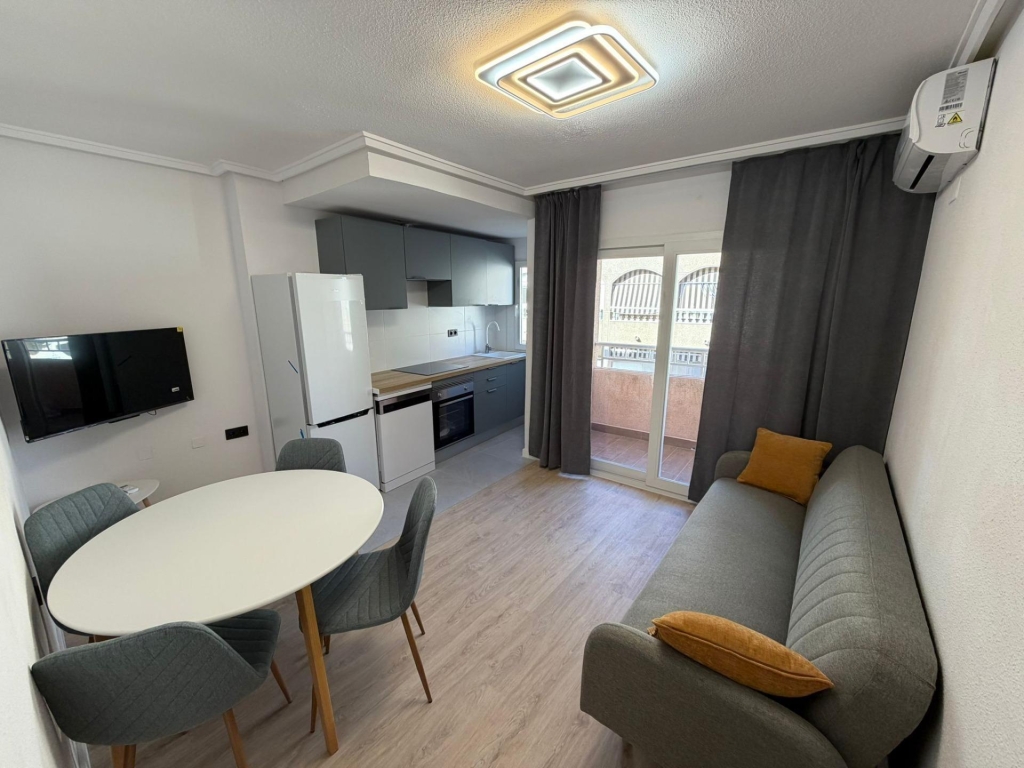 2 Bedroom 1 Bathroom Apartment in Torrevieja