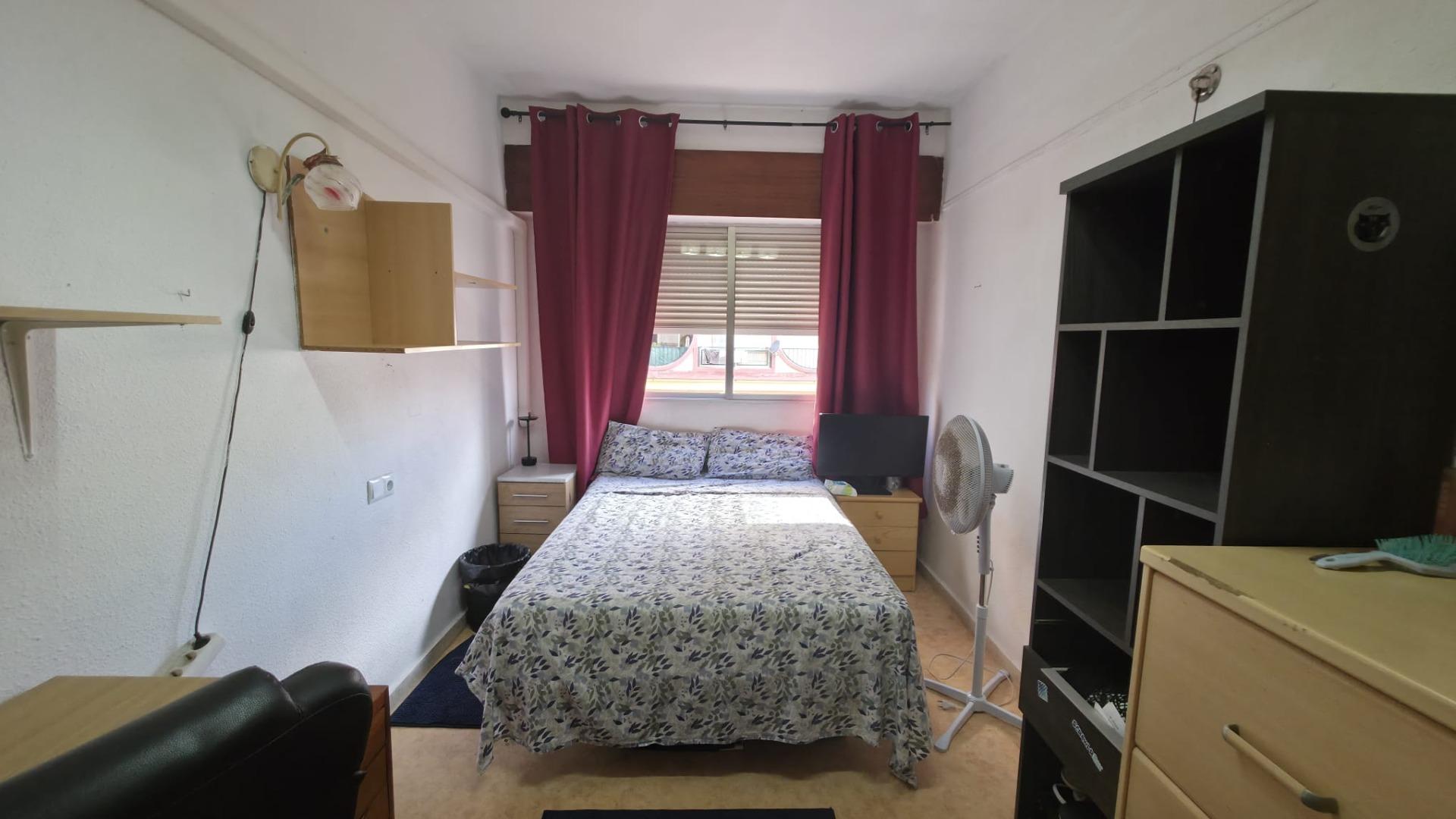 For sale - 3 Bedroom 1 Bathroom Apartment in Torrevieja - Playa Del Cura  - Alicante
