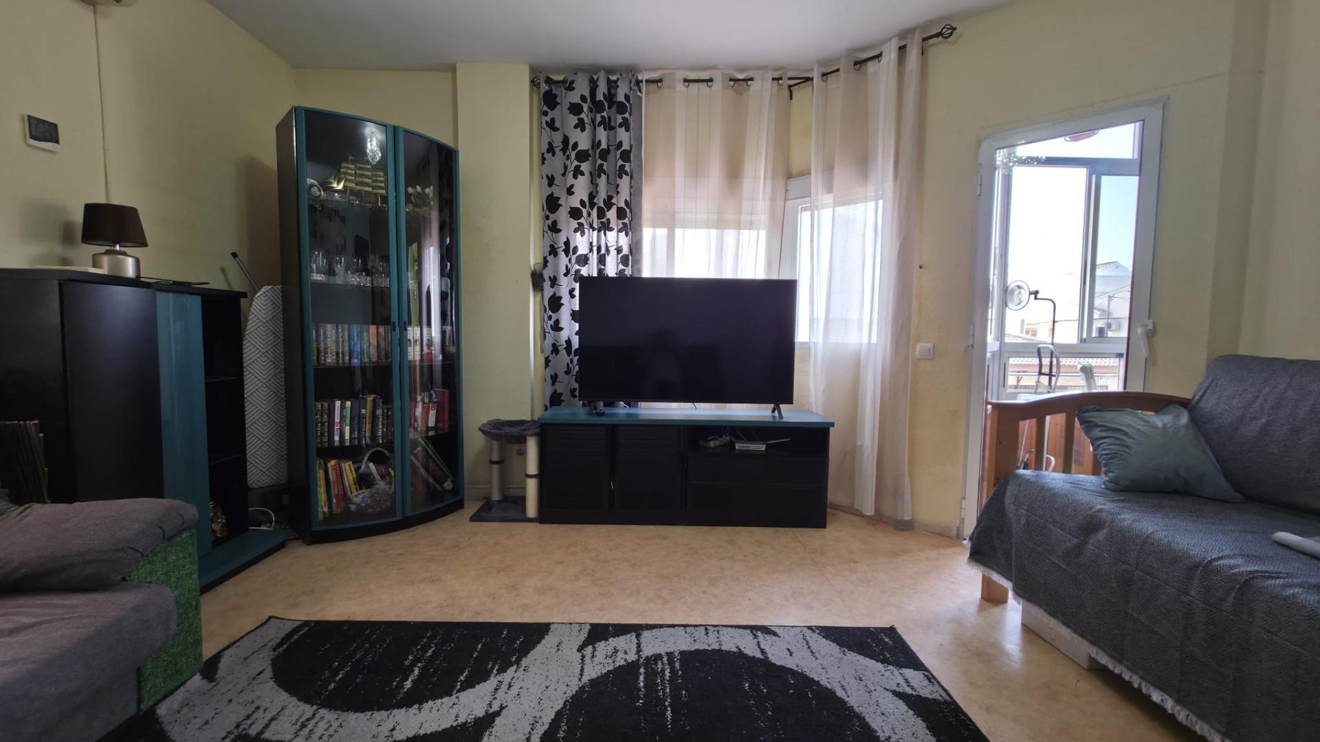 For sale - 3 Bedroom 1 Bathroom Apartment in Torrevieja - Playa Del Cura  - Alicante