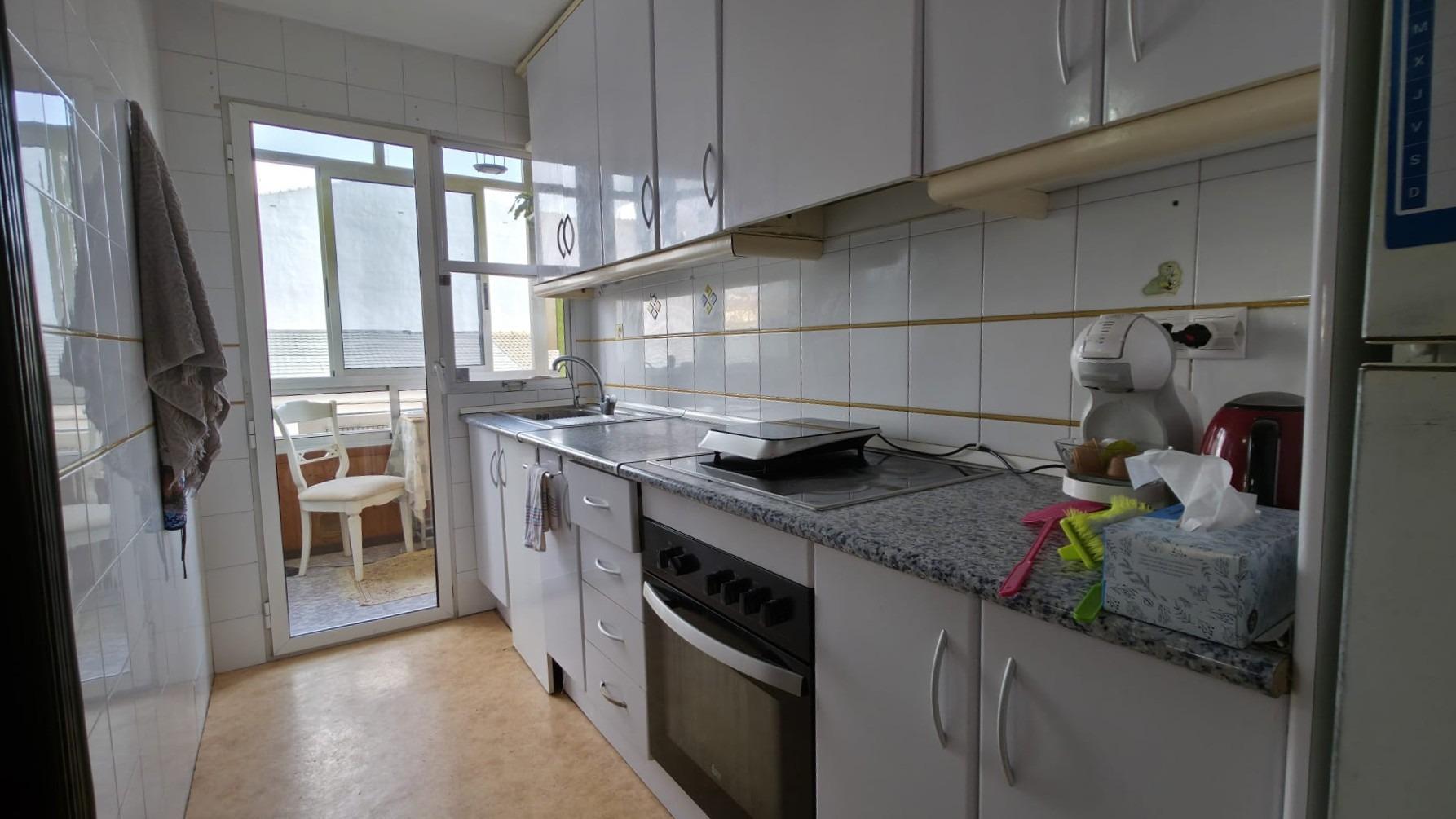 For sale - 3 Bedroom 1 Bathroom Apartment in Torrevieja - Playa Del Cura  - Alicante