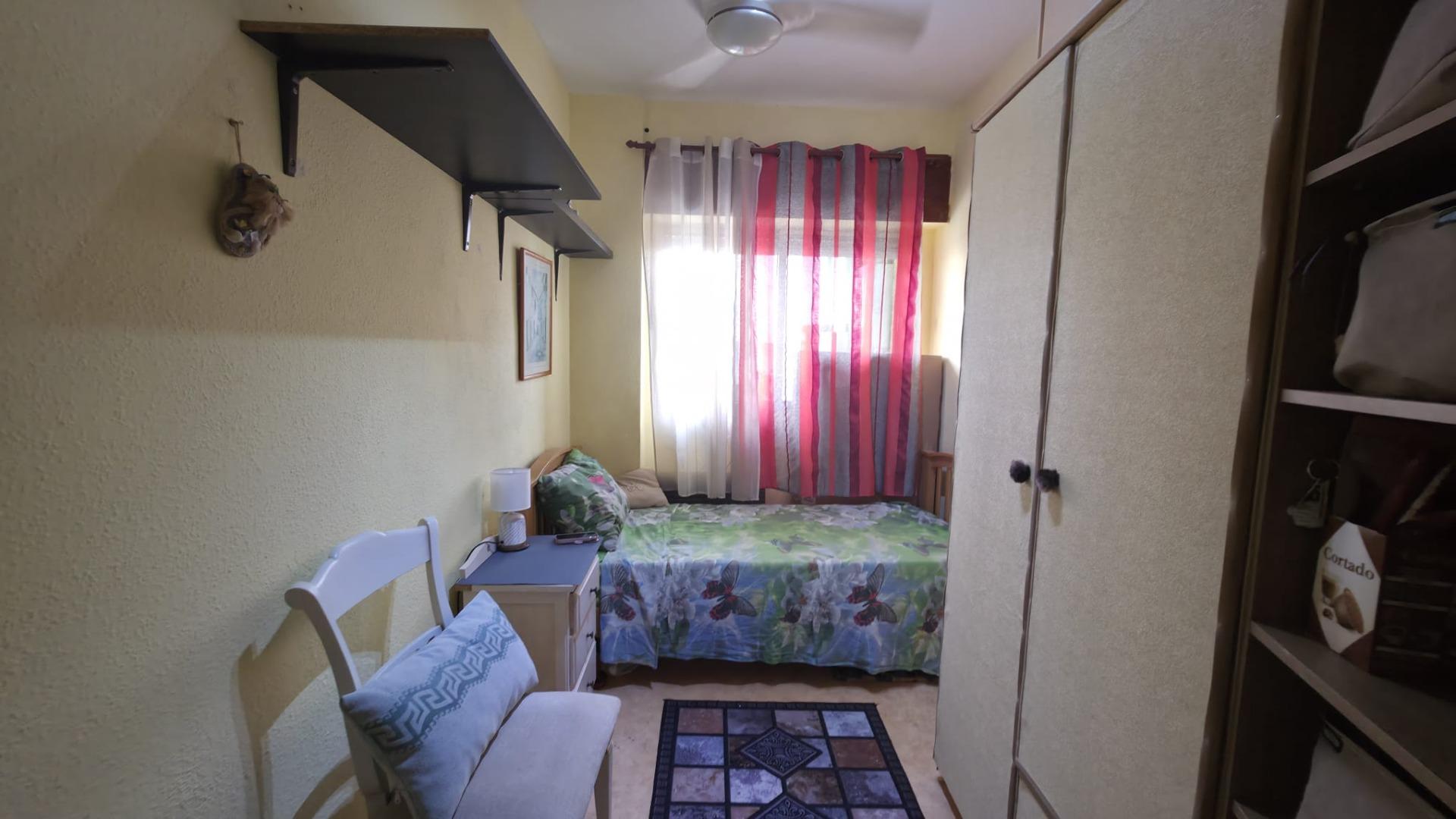 For sale - 3 Bedroom 1 Bathroom Apartment in Torrevieja - Playa Del Cura  - Alicante