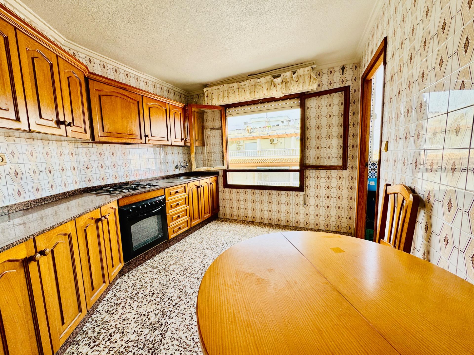 For sale - 3 Bedroom 1 Bathroom Apartment in Torrevieja - Acequion  - Alicante