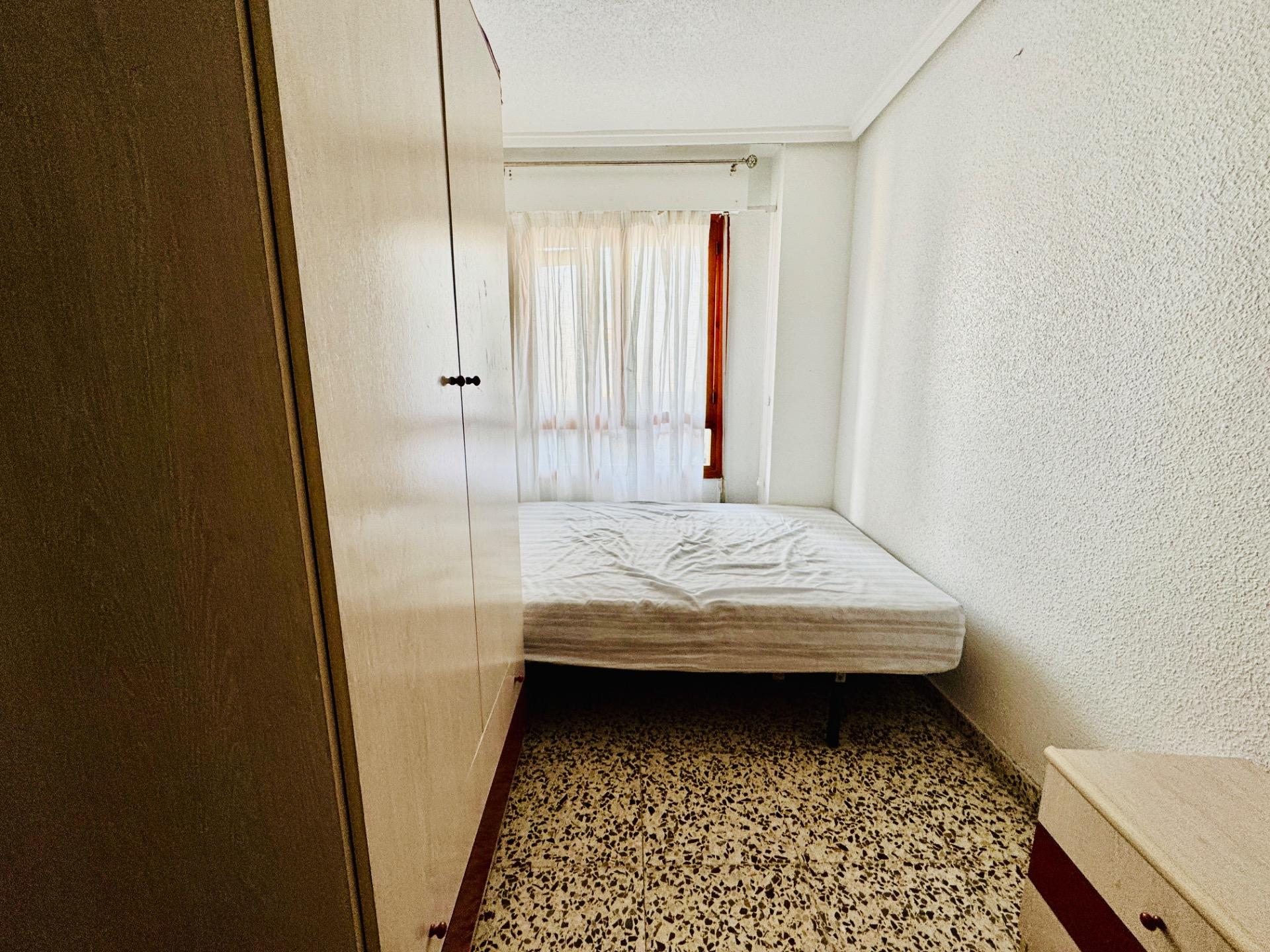 For sale - 3 Bedroom 1 Bathroom Apartment in Torrevieja - Acequion  - Alicante