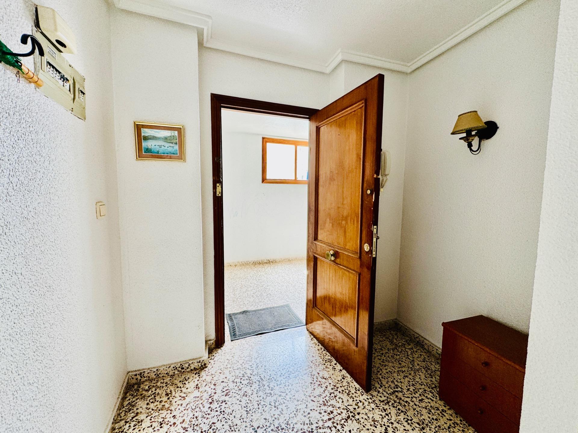 For sale - 3 Bedroom 1 Bathroom Apartment in Torrevieja - Acequion  - Alicante