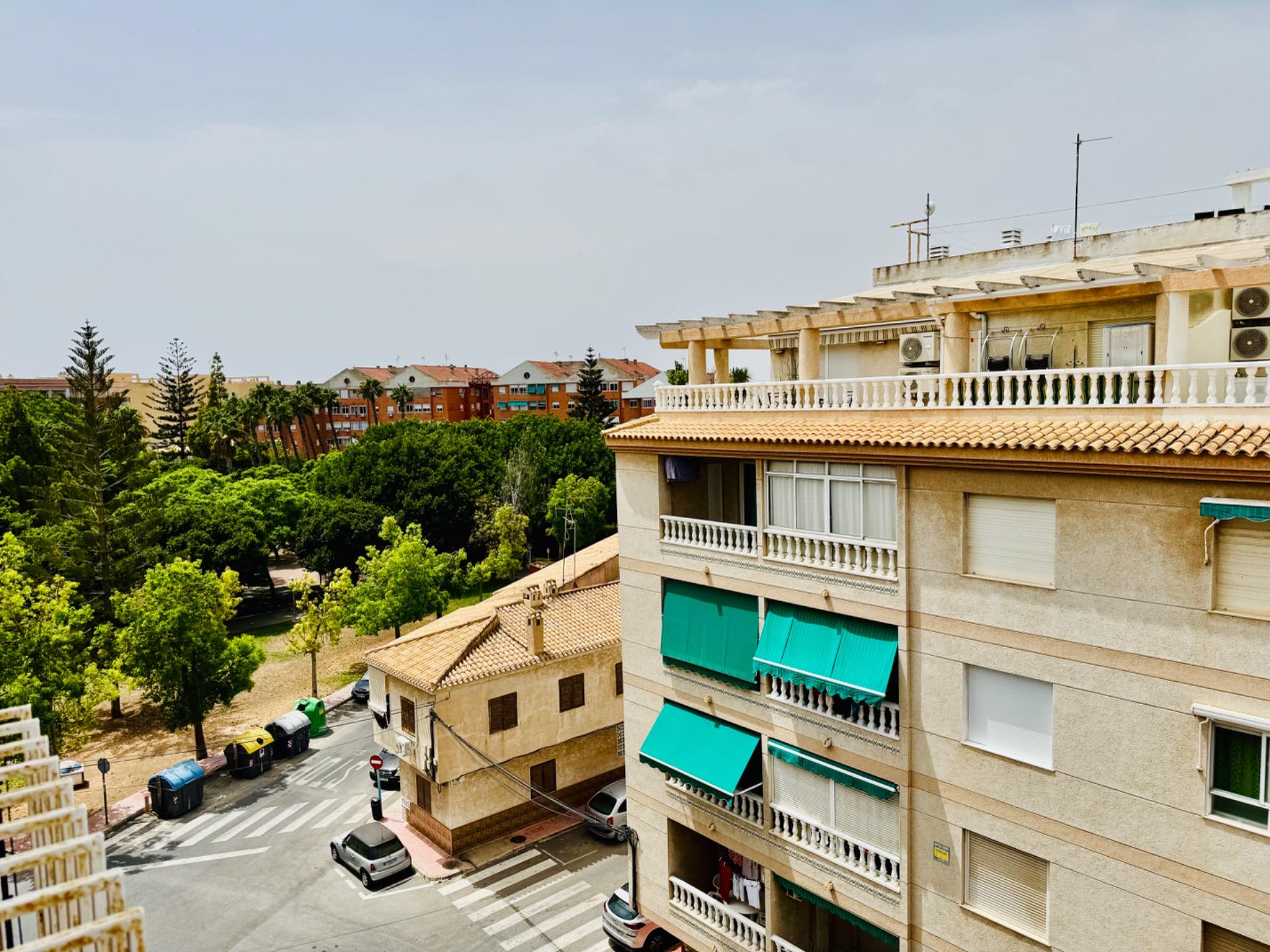 For sale - 3 Bedroom 1 Bathroom Apartment in Torrevieja - Acequion  - Alicante