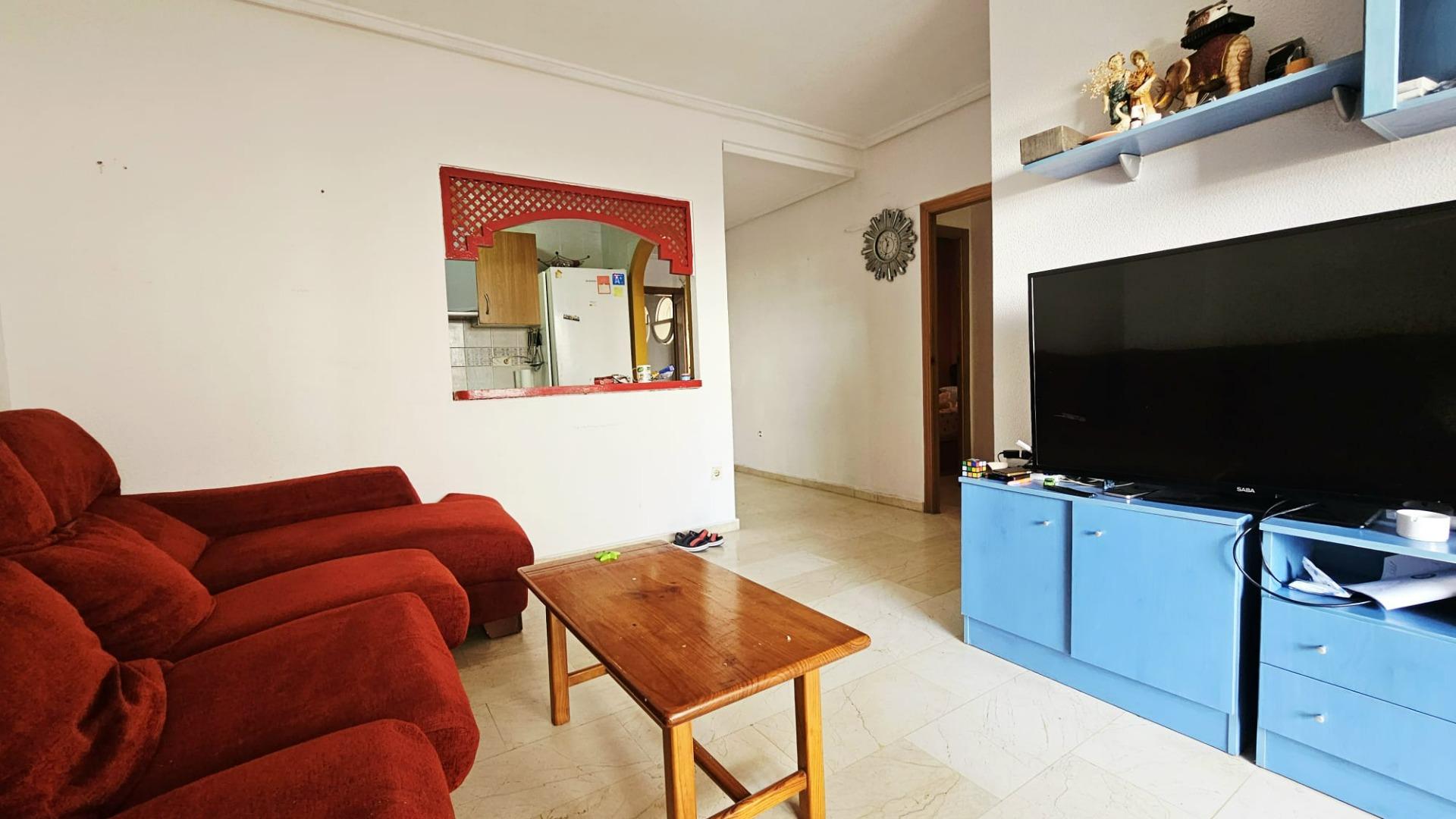 For sale - 2 Bedroom 1 Bathroom Apartment in Torrevieja - Playa De Los Locos  - Alicante