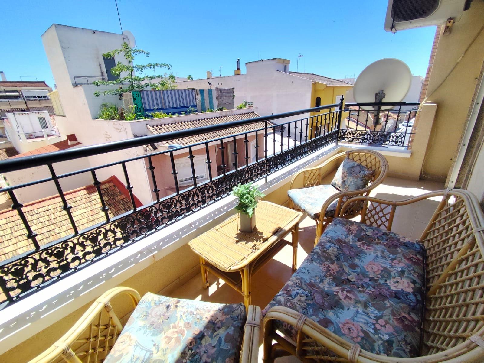 For sale - 2 Bedroom 1 Bathroom Apartment in Torrevieja - Centro  - Alicante