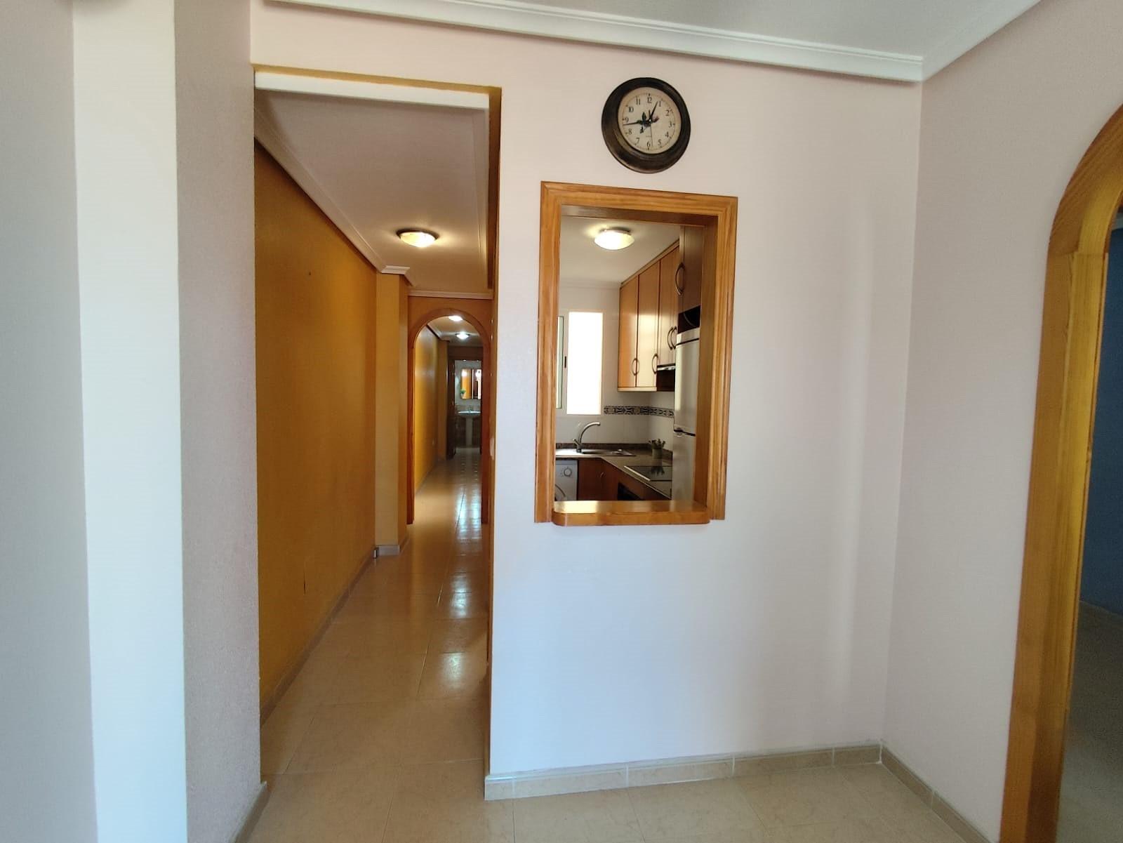 For sale - 2 Bedroom 1 Bathroom Apartment in Torrevieja - Centro  - Alicante