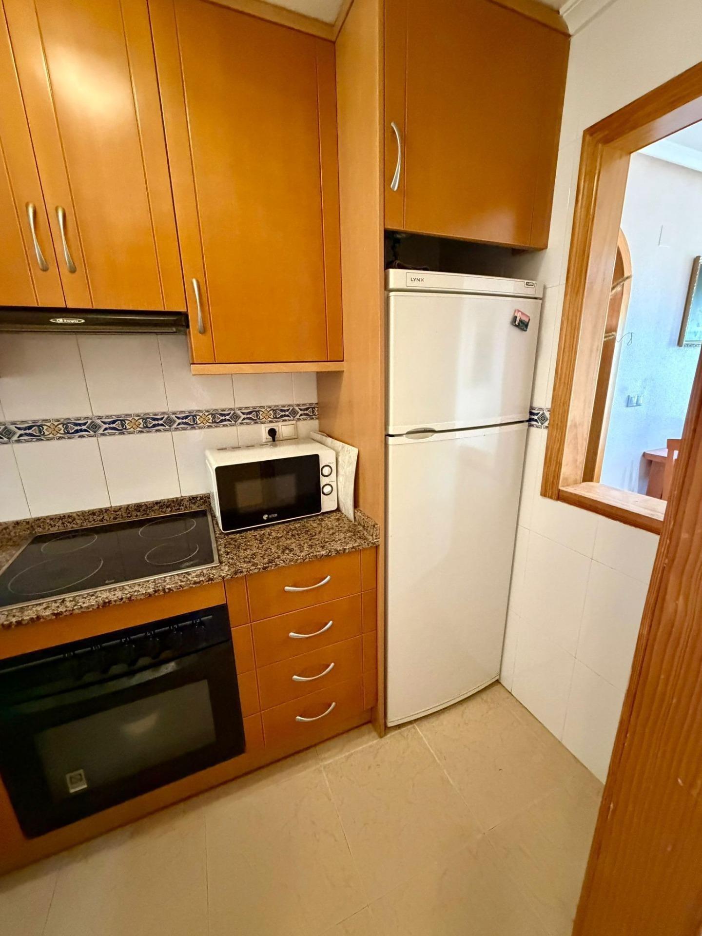 For sale - 2 Bedroom 1 Bathroom Apartment in Torrevieja - Centro  - Alicante