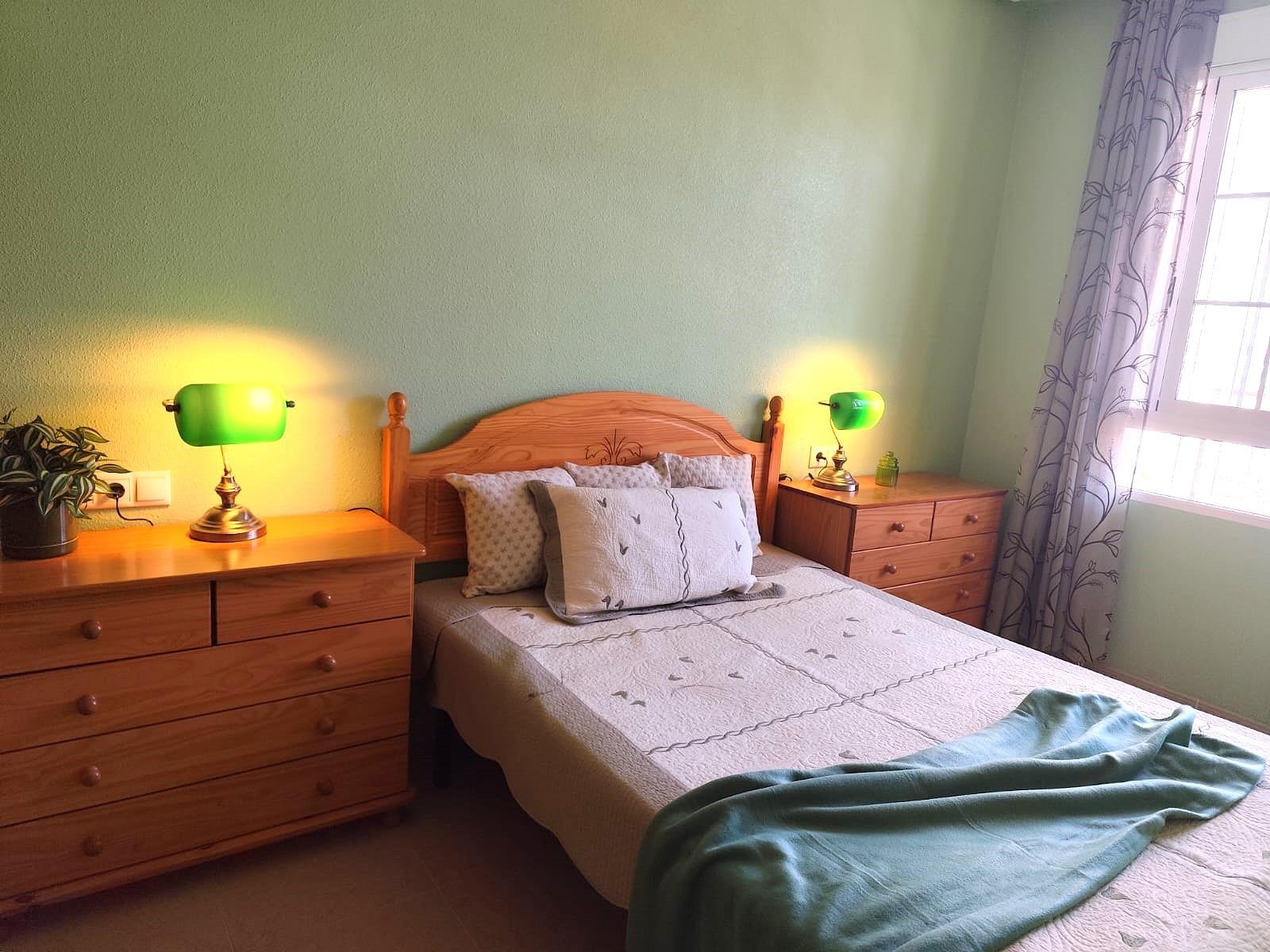 For sale - 2 Bedroom 1 Bathroom Apartment in Torrevieja - Centro  - Alicante