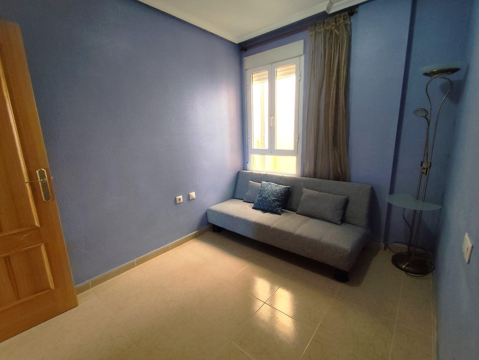 For sale - 2 Bedroom 1 Bathroom Apartment in Torrevieja - Centro  - Alicante