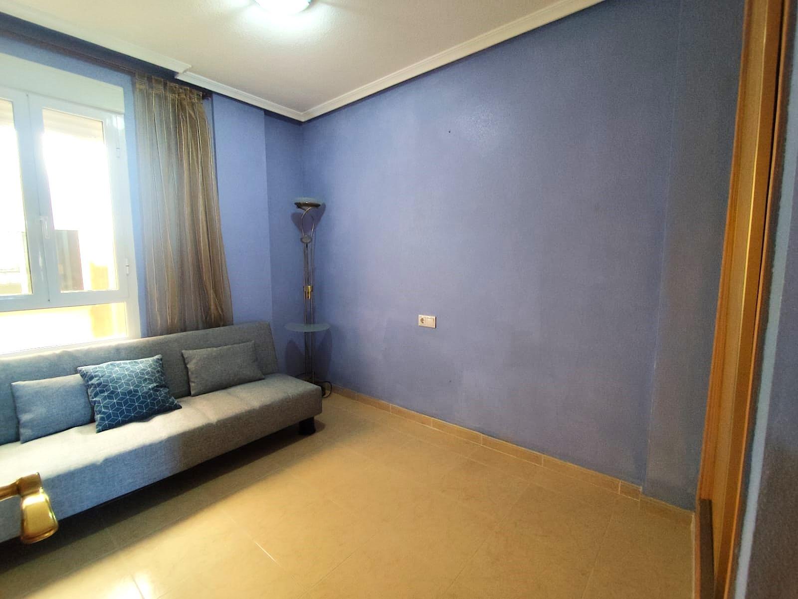 For sale - 2 Bedroom 1 Bathroom Apartment in Torrevieja - Centro  - Alicante