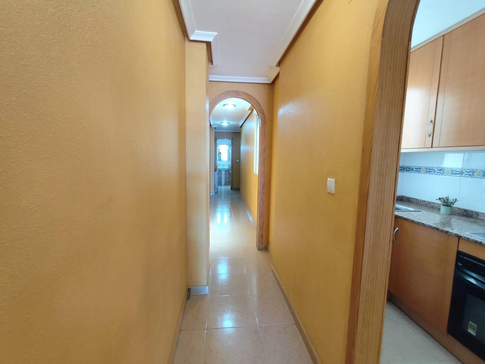 For sale - 2 Bedroom 1 Bathroom Apartment in Torrevieja - Centro  - Alicante