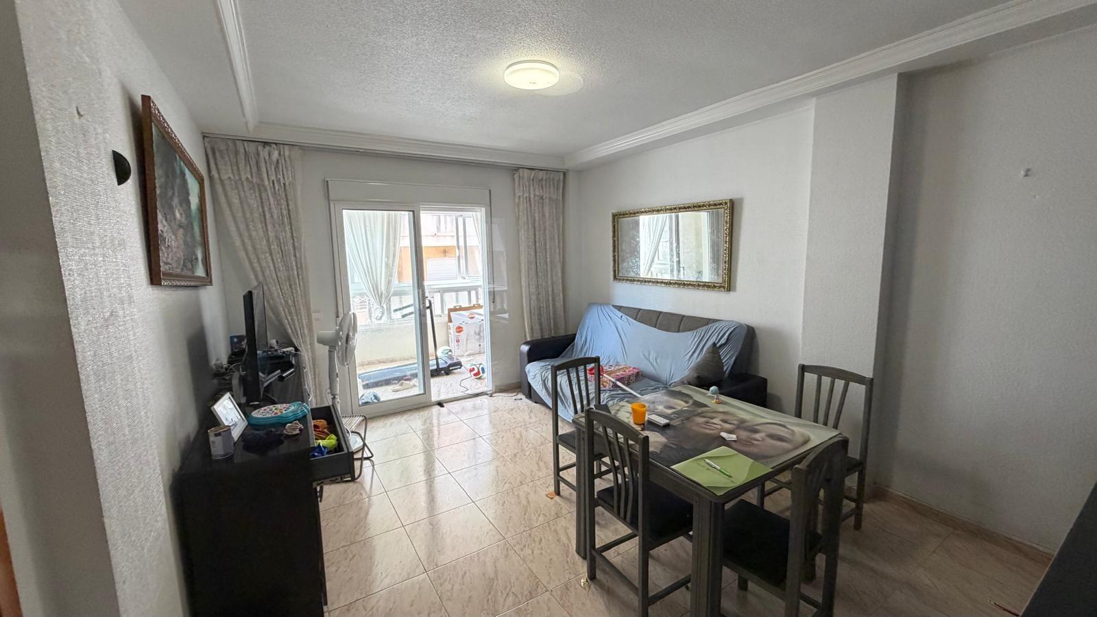 For sale - 2 Bedroom 2 Bathroom Apartment in Torrevieja - Playa Del Cura  - Alicante