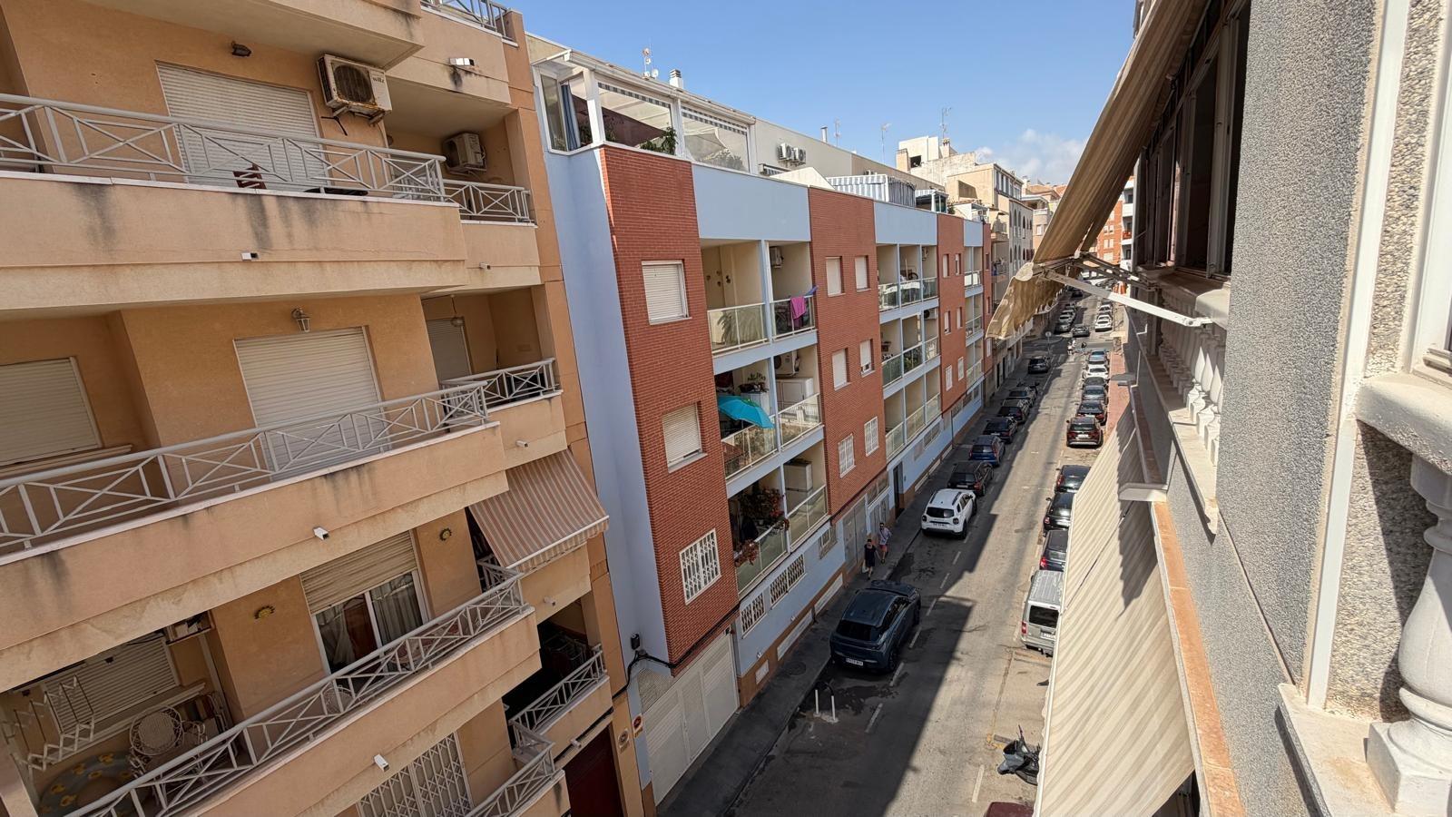 For sale - 2 Bedroom 2 Bathroom Apartment in Torrevieja - Playa Del Cura  - Alicante