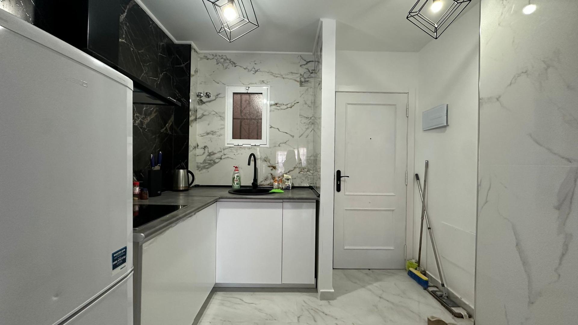 For sale - 2 Bedroom 1 Bathroom Apartment in Torrevieja - Torrevieja  - Alicante