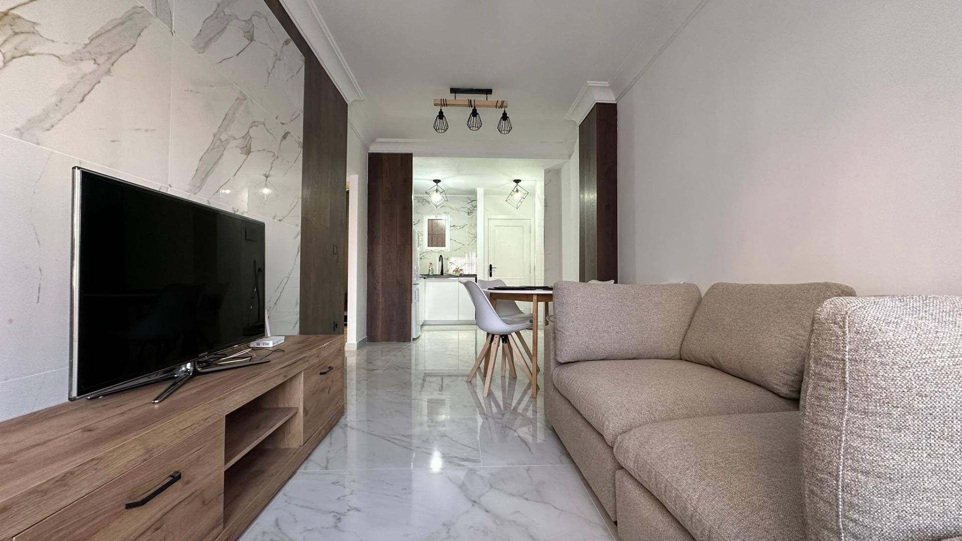 For sale - 2 Bedroom 1 Bathroom Apartment in Torrevieja - Torrevieja  - Alicante
