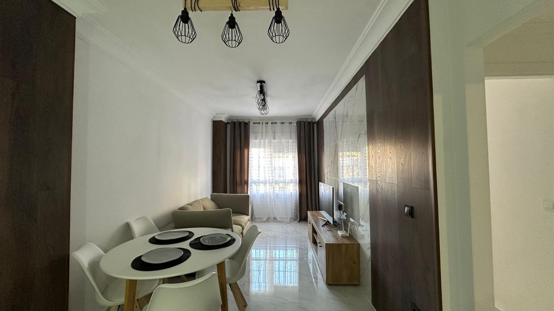For sale - 2 Bedroom 1 Bathroom Apartment in Torrevieja - Torrevieja  - Alicante