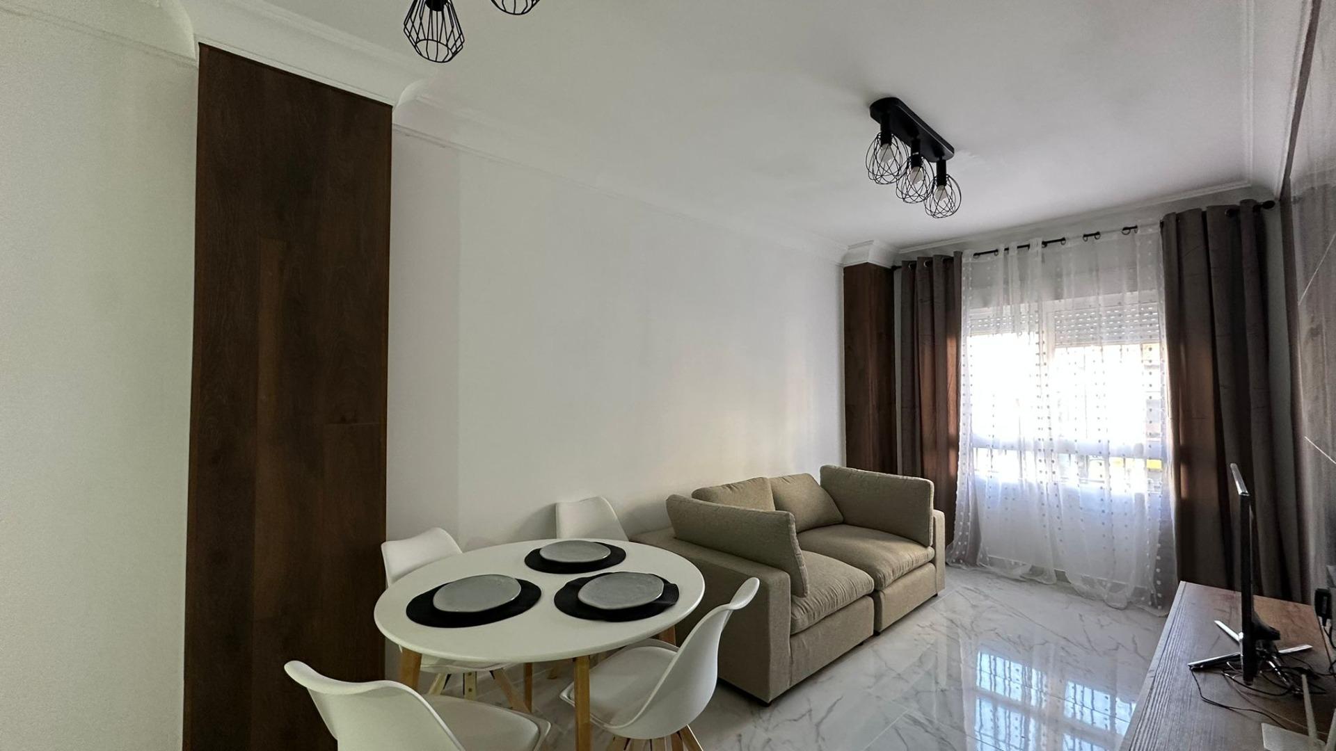For sale - 2 Bedroom 1 Bathroom Apartment in Torrevieja - Torrevieja  - Alicante