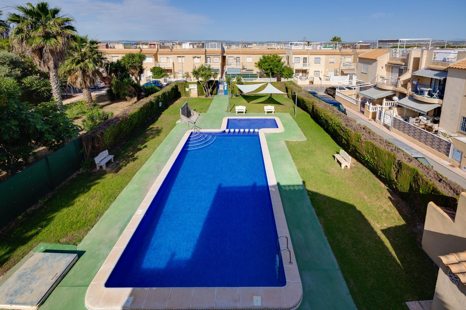 For sale - 2 Bedroom 1 Bathroom Bungalow in Torrevieja - El Chaparral  - Alicante