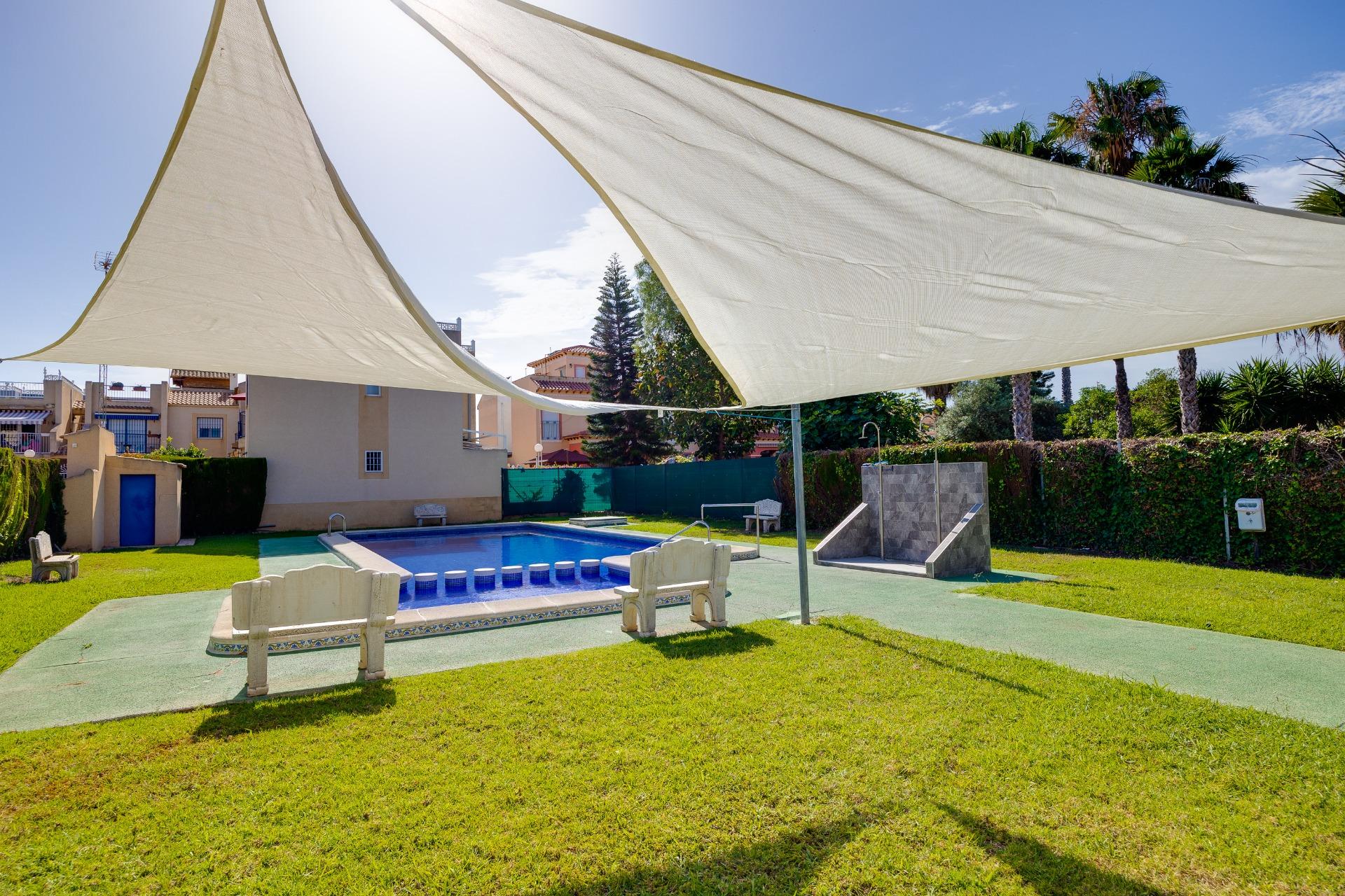 For sale - 2 Bedroom 1 Bathroom Bungalow in Torrevieja - El Chaparral  - Alicante