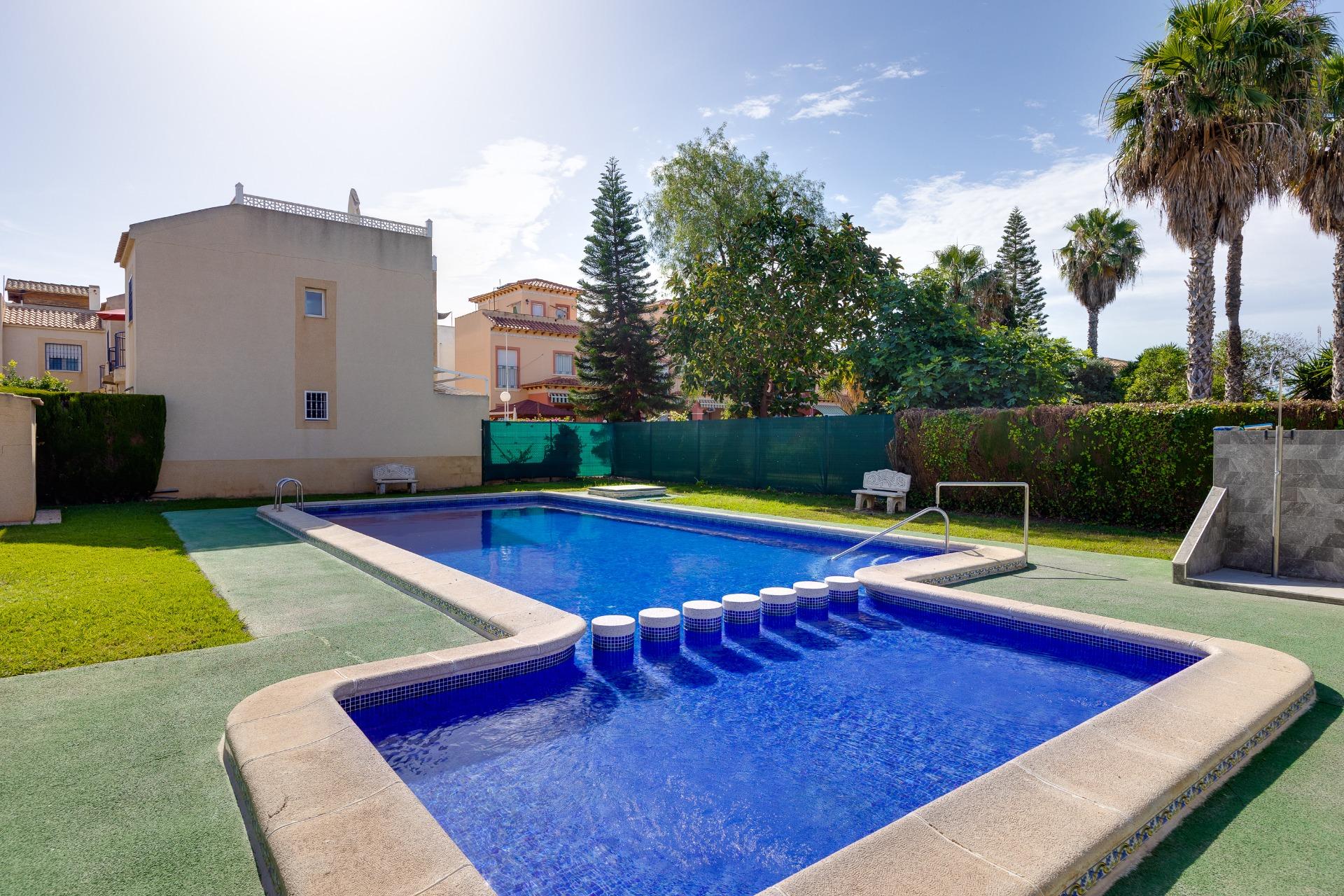 For sale - 2 Bedroom 1 Bathroom Bungalow in Torrevieja - El Chaparral  - Alicante