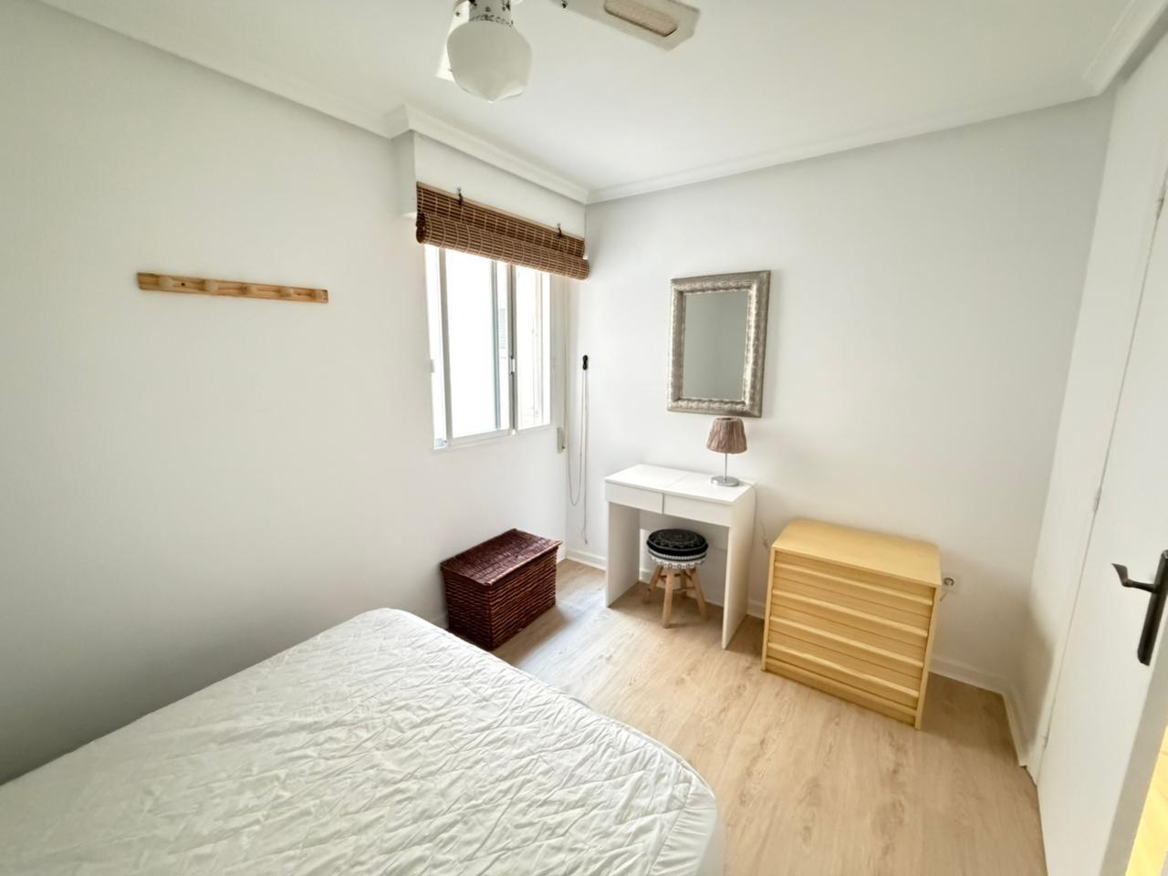 For sale - 2 Bedroom 1 Bathroom Apartment in Torrevieja - Playa Del Cura  - Alicante