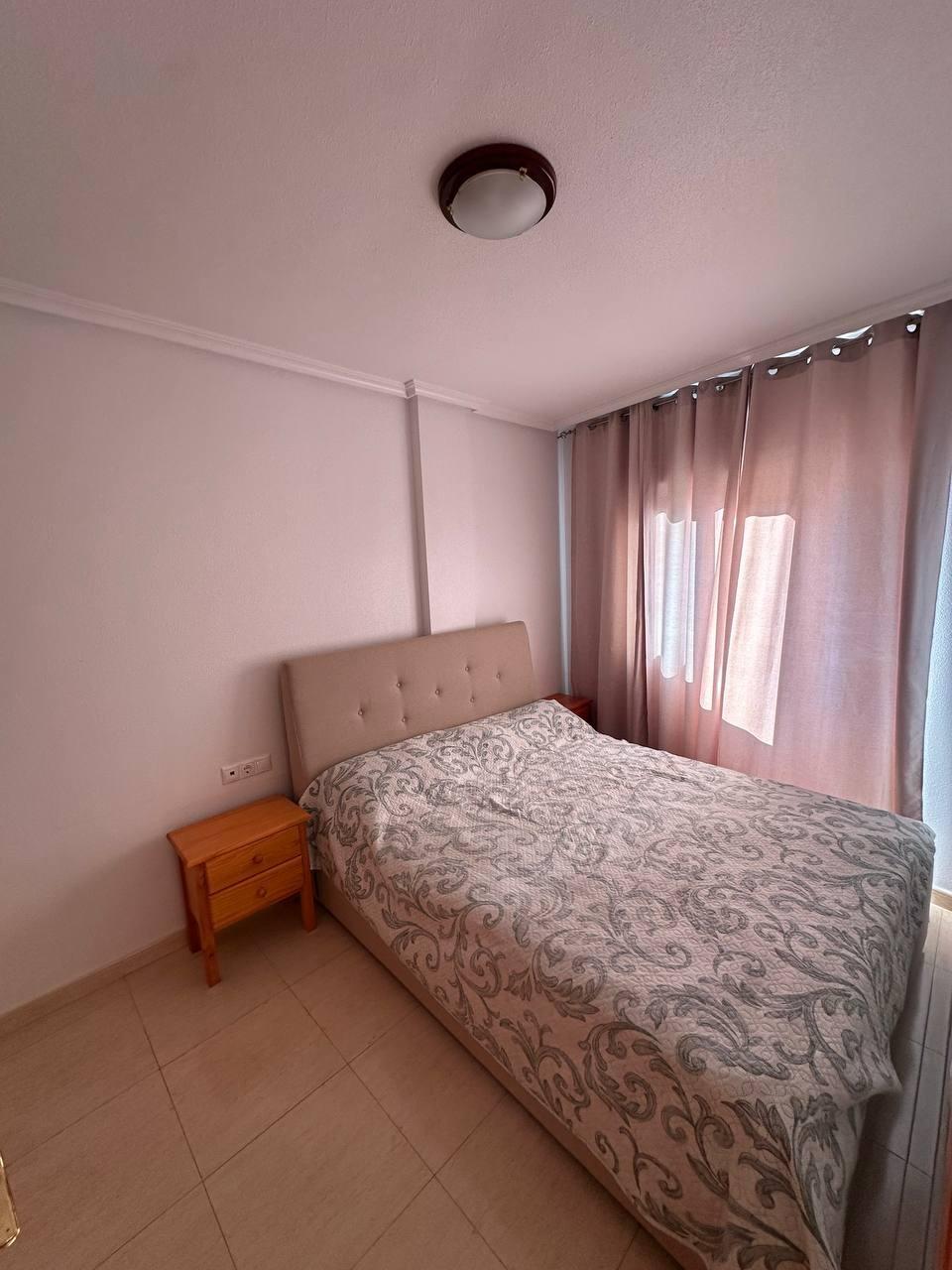 For sale - 2 Bedroom 2 Bathroom Apartment in Torrevieja - Centro  - Alicante