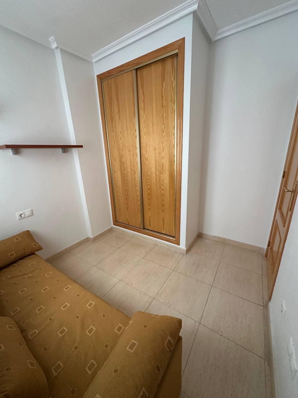 For sale - 2 Bedroom 2 Bathroom Apartment in Torrevieja - Centro  - Alicante